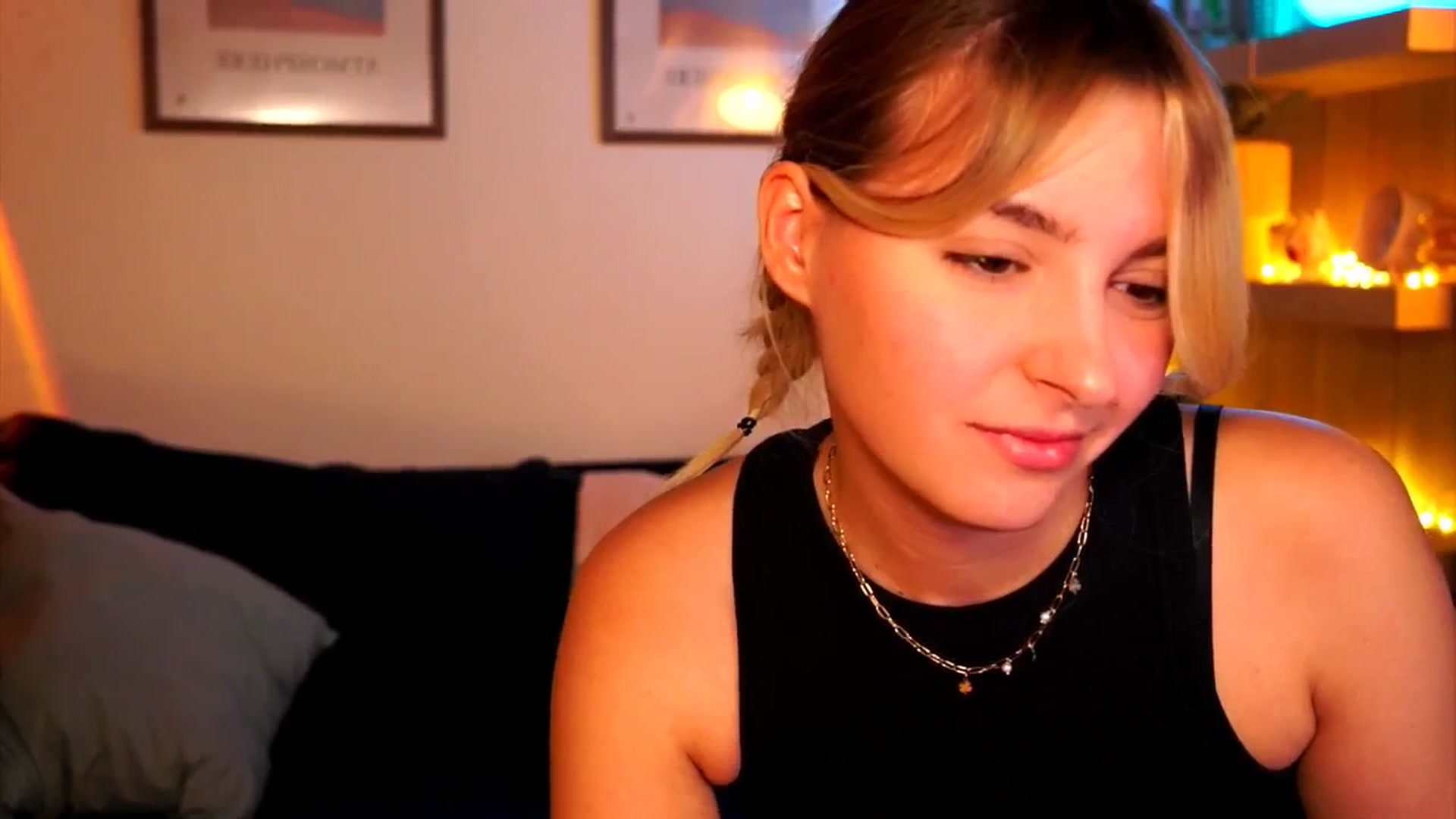 Gallery image thumbnail from Pixie_Pie's myfreecams stream on, 03/15/2026, 13:08 image 11 of 20