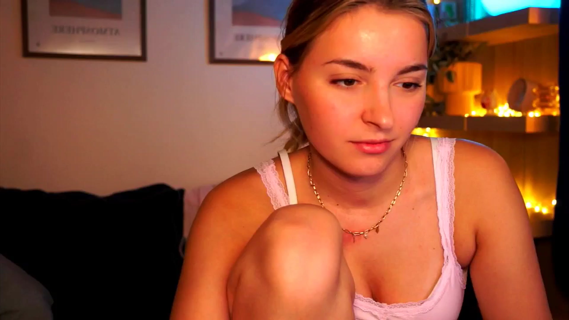 Gallery image thumbnail from Pixie_Pie's myfreecams stream on, 03/20/2026, 12:38 image 8 of 20