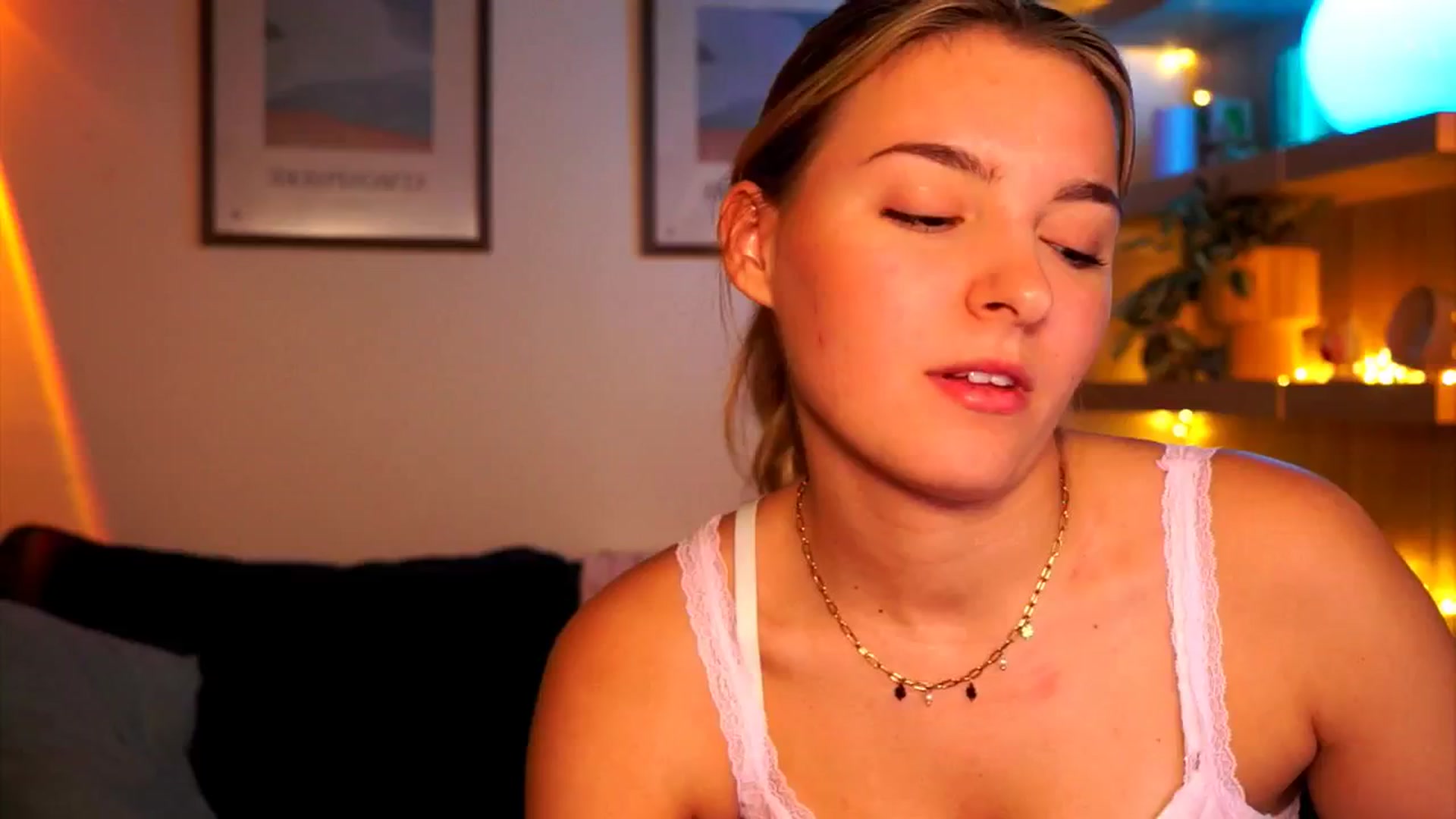 Gallery image thumbnail from Pixie_Pie's myfreecams stream on, 03/20/2026, 12:38 image 2 of 20