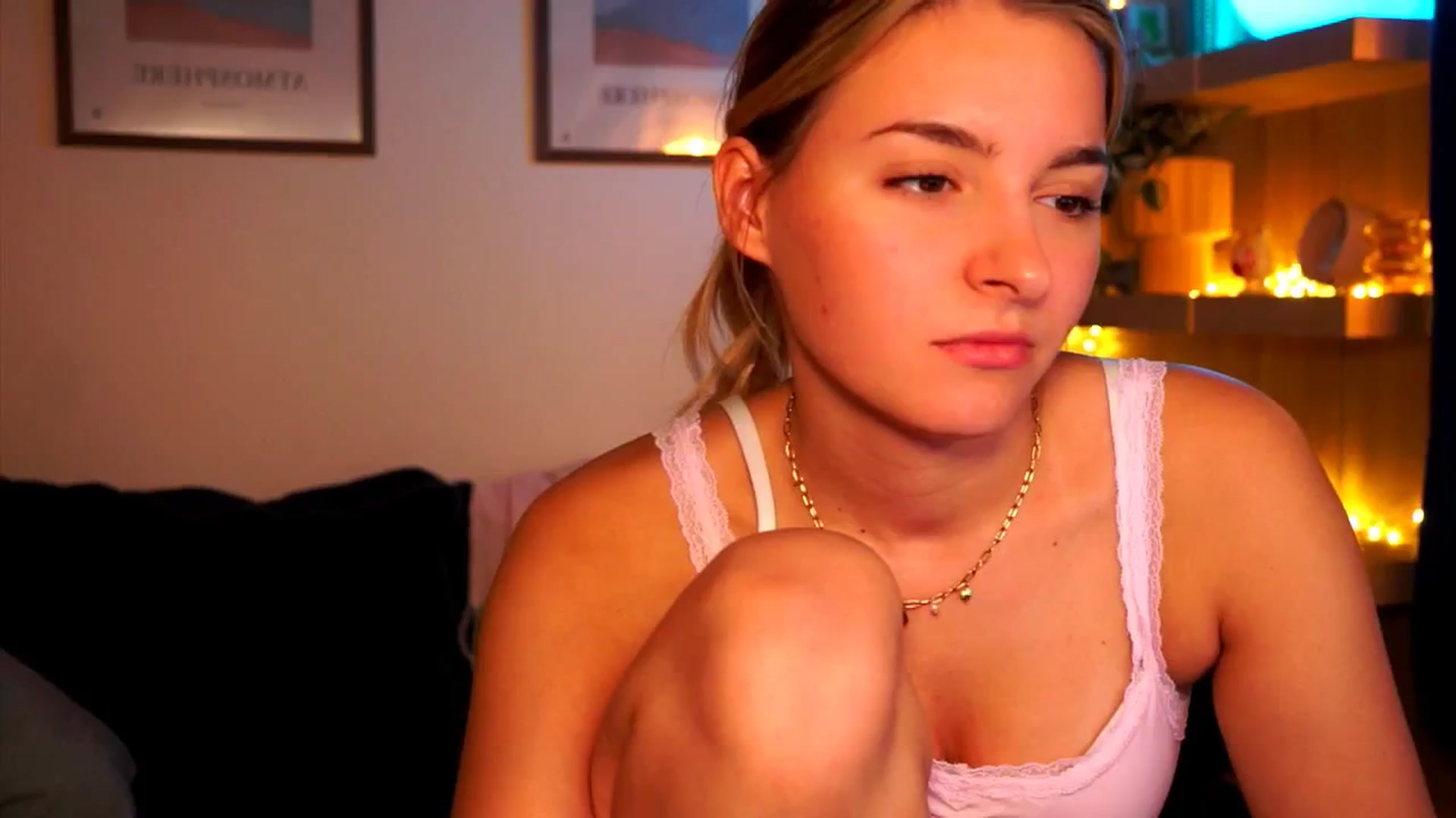 Gallery image thumbnail from Pixie_Pie's myfreecams stream on, 03/20/2026, 12:38 image 10 of 20