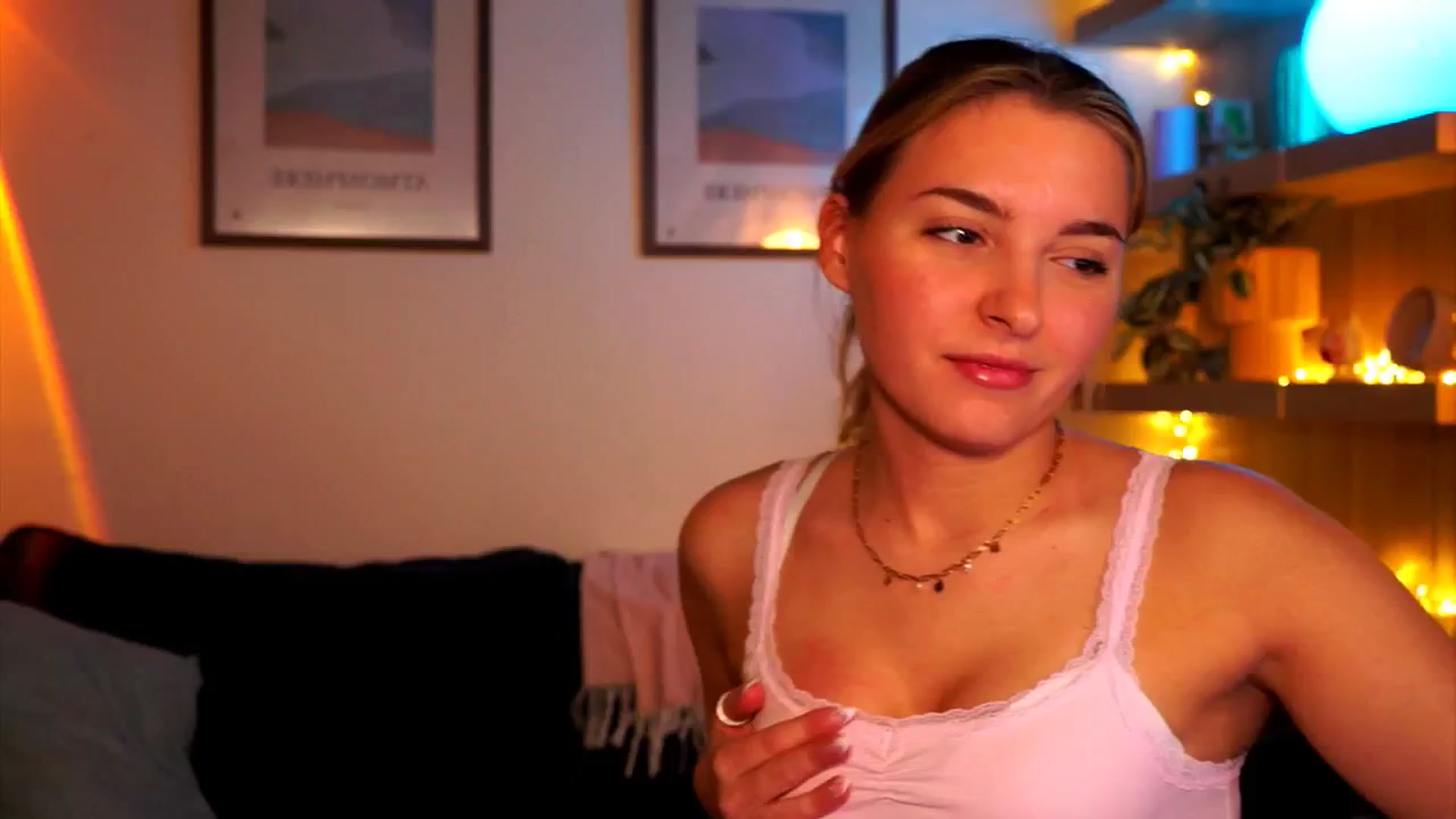 Gallery image thumbnail from Pixie_Pie's myfreecams stream on, 03/20/2026, 12:38 image 3 of 20