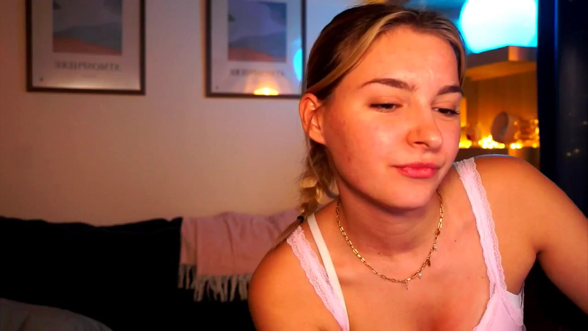 Gallery image thumbnail from Pixie_Pie's myfreecams stream on, 03/20/2026, 13:36 image 19 of 20