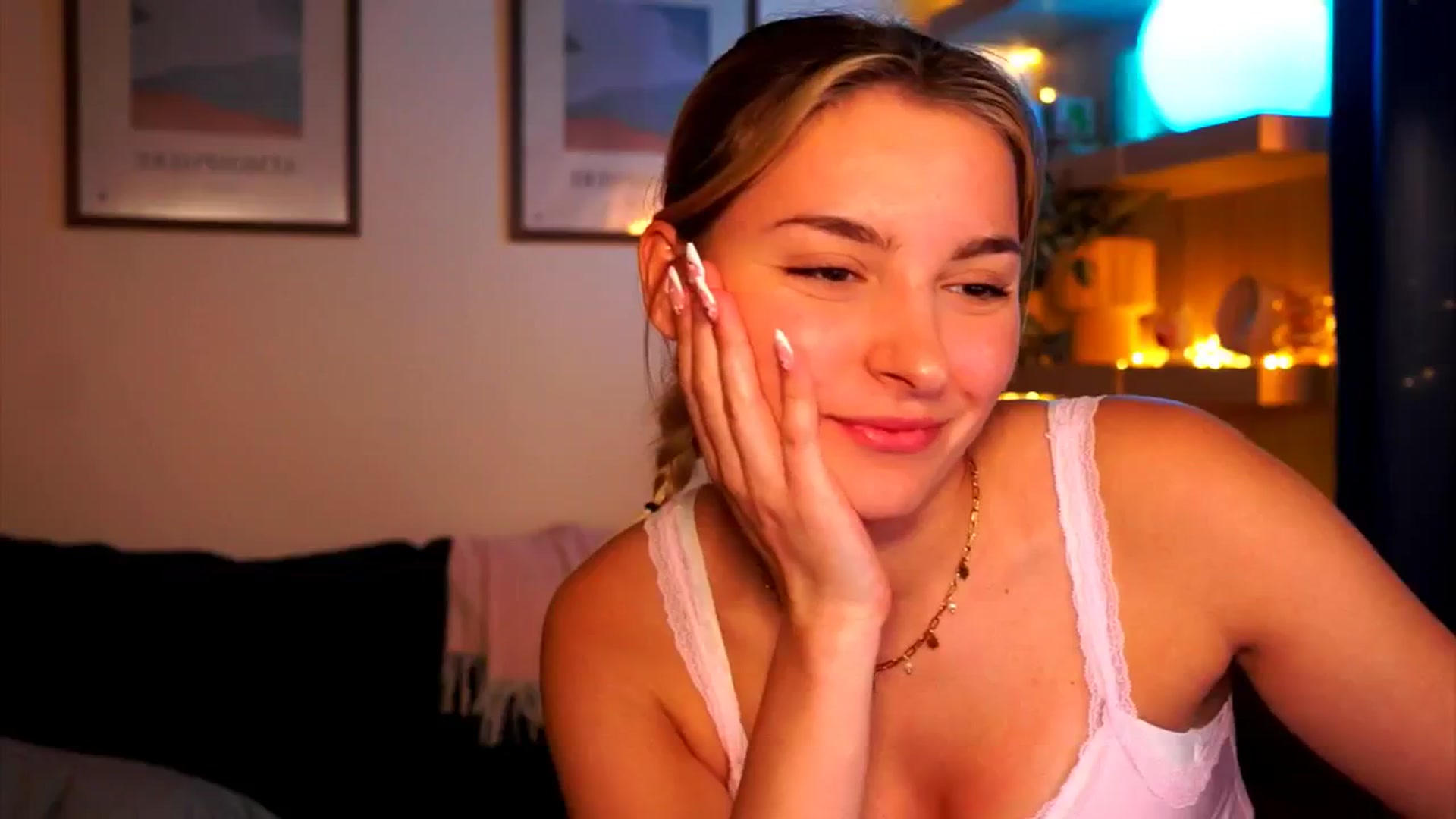 Gallery image thumbnail from Pixie_Pie's myfreecams stream on, 03/20/2026, 13:36 image 17 of 20