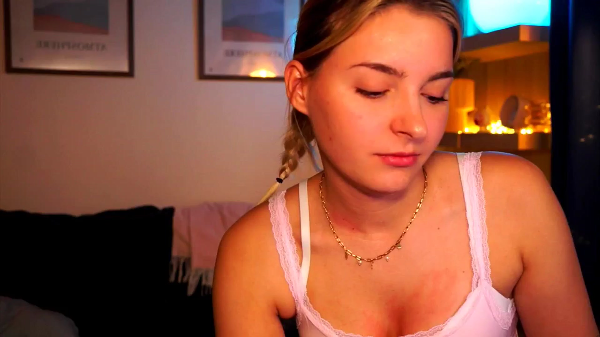 Gallery image thumbnail from Pixie_Pie's myfreecams stream on, 03/20/2026, 13:36 image 5 of 20