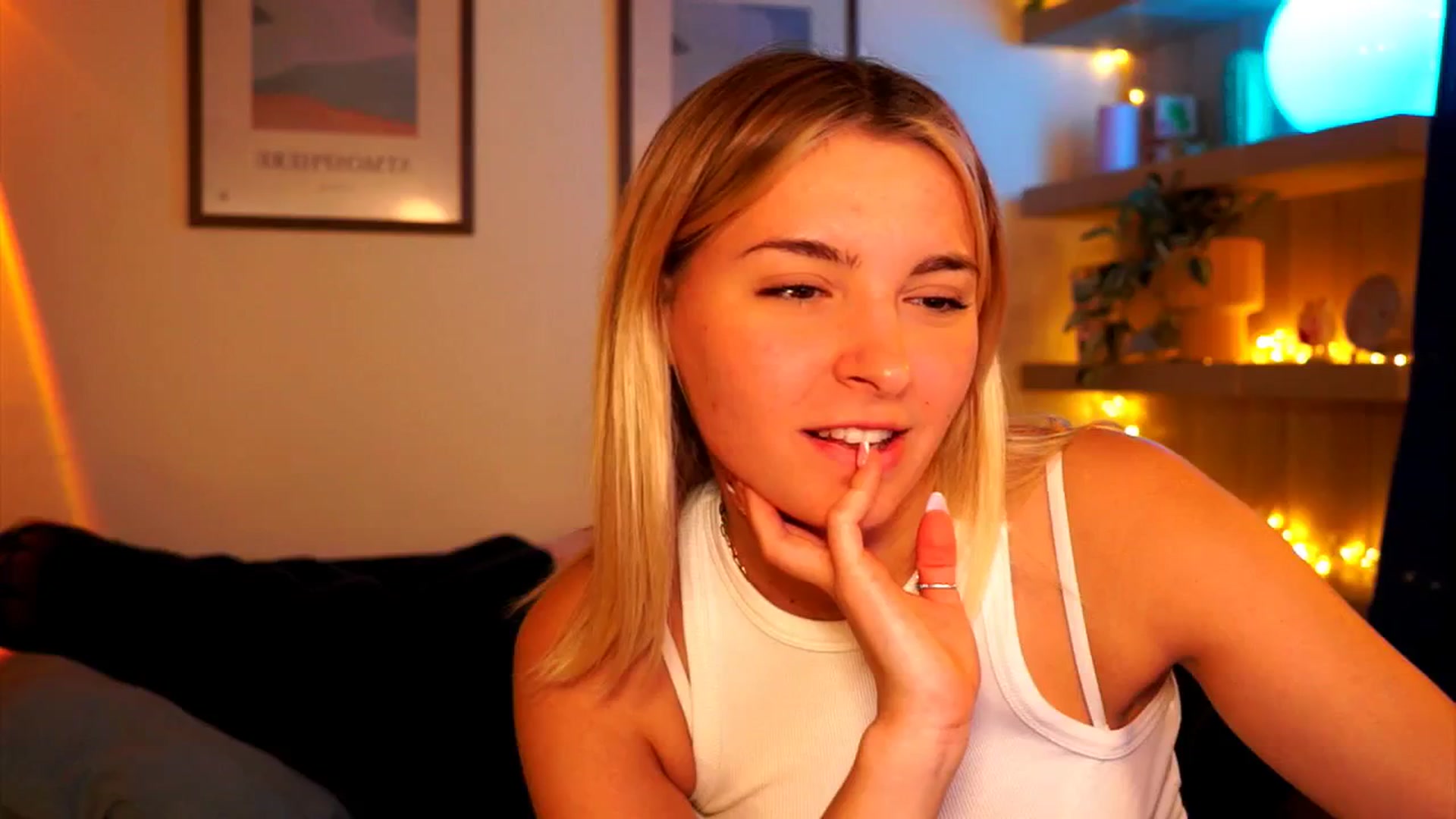 Gallery image thumbnail from Pixie_Pie's myfreecams stream on, 03/21/2026, 16:18 image 13 of 20