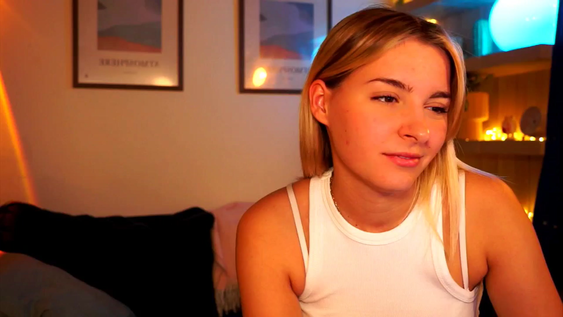Gallery image thumbnail from Pixie_Pie's myfreecams stream on, 03/21/2026, 16:18 image 6 of 20