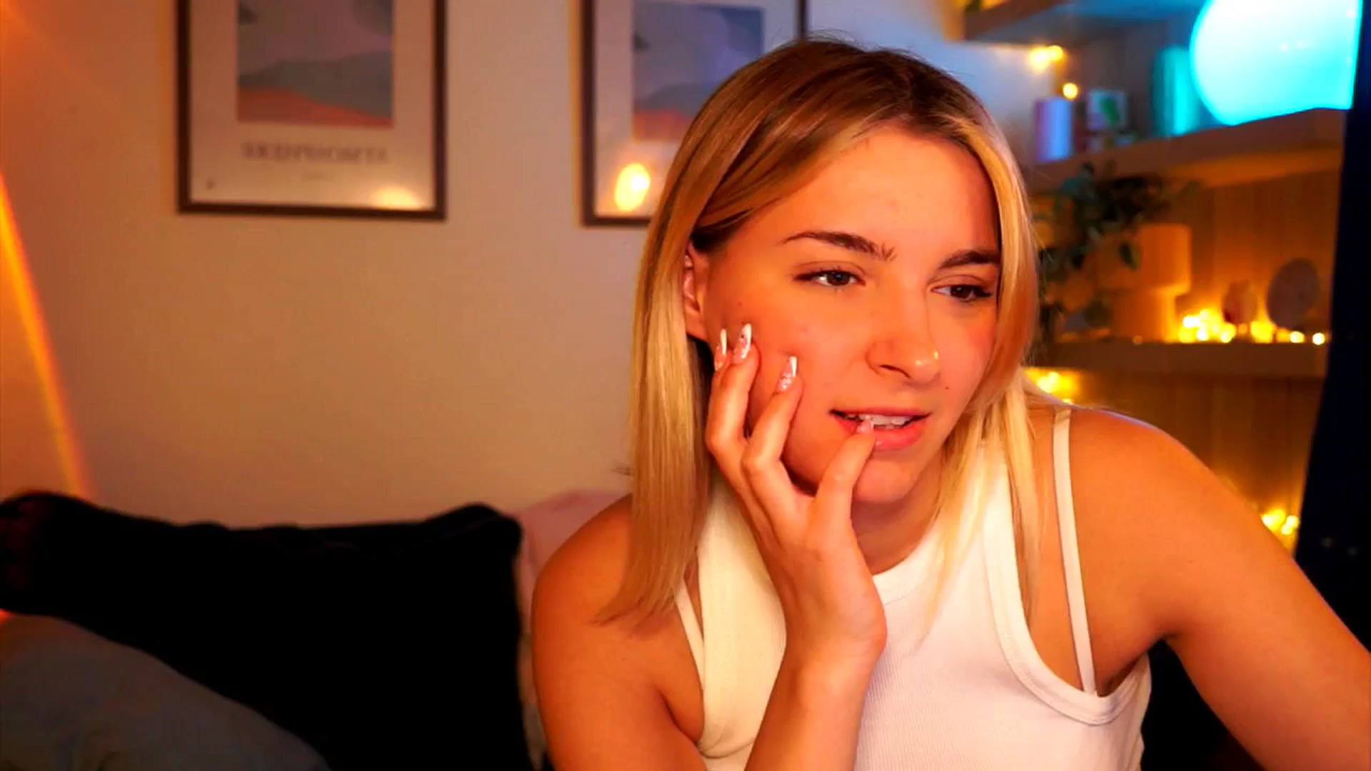 Gallery image thumbnail from Pixie_Pie's myfreecams stream on, 03/21/2026, 16:18 image 10 of 20