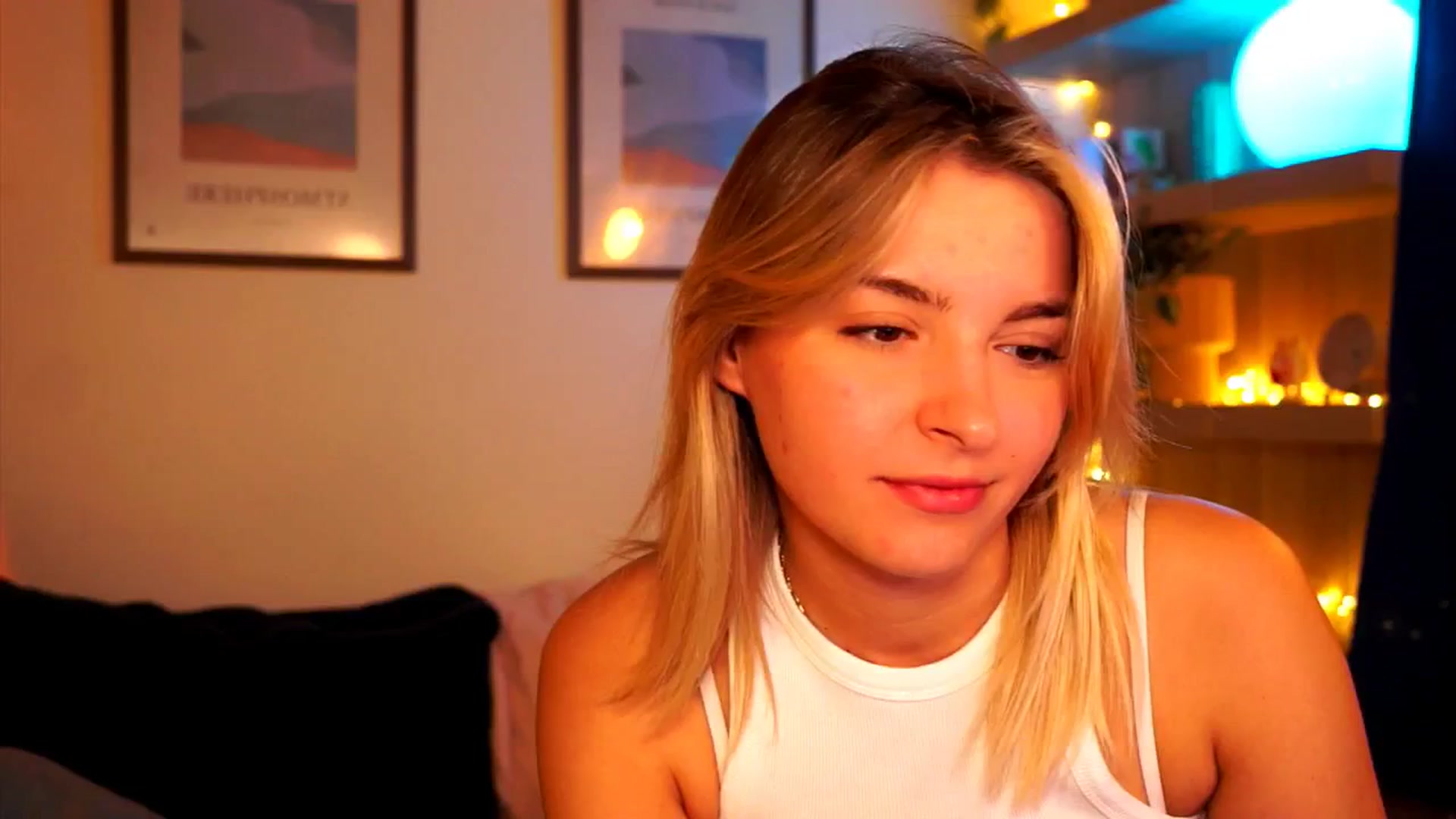 Gallery image thumbnail from Pixie_Pie's myfreecams stream on, 03/21/2026, 17:57 image 14 of 20