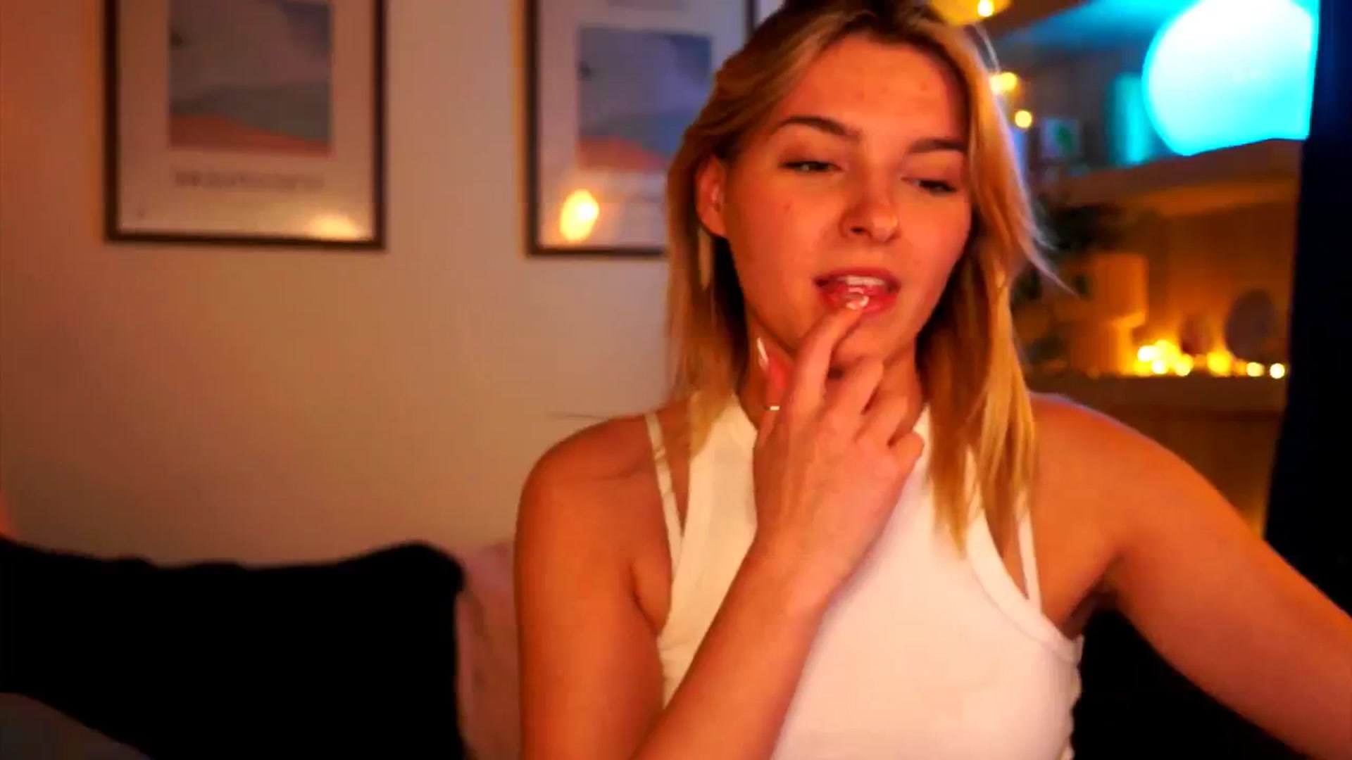 Gallery image thumbnail from Pixie_Pie's myfreecams stream on, 03/21/2026, 17:57 image 12 of 20