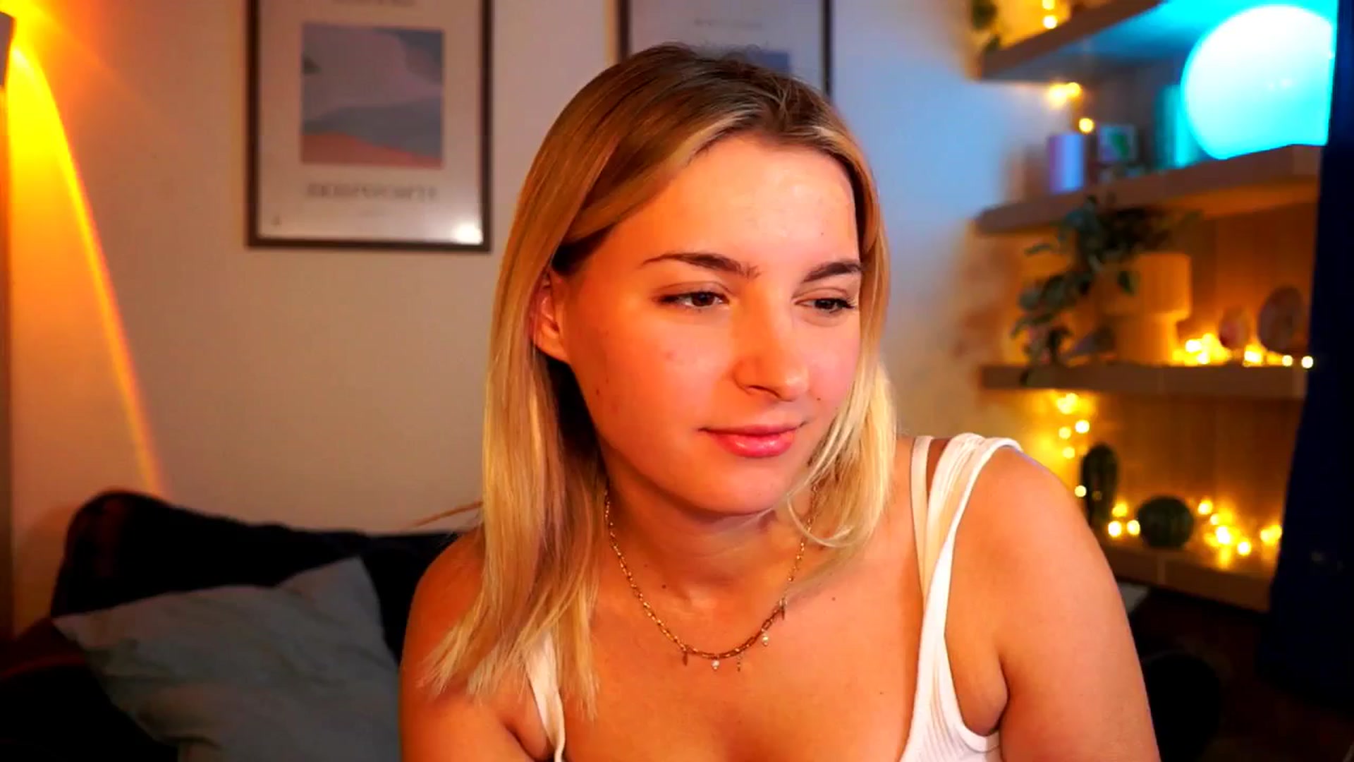 Gallery image thumbnail from Pixie_Pie's myfreecams stream on, 03/22/2026, 16:39 image 15 of 20