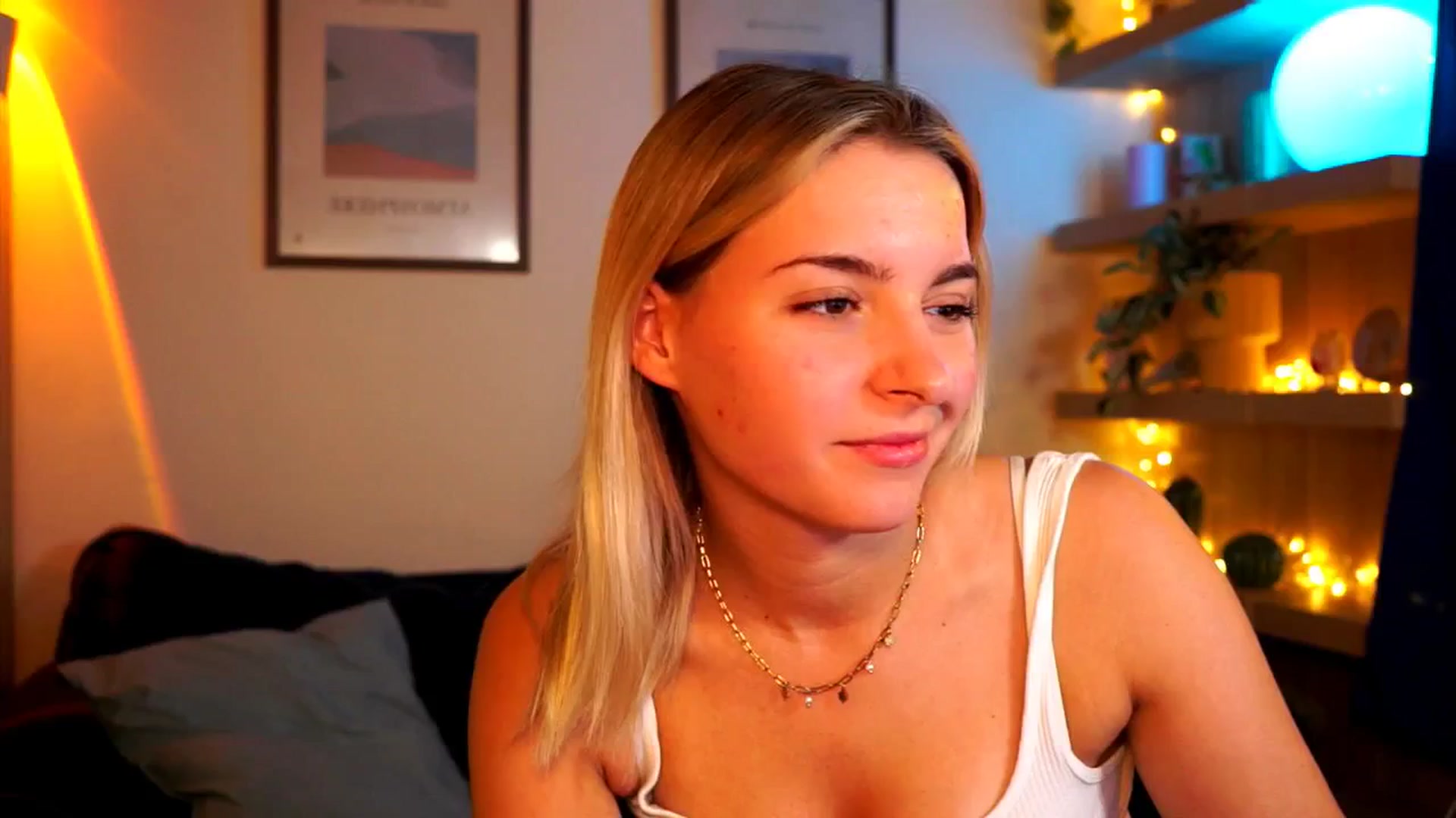 Gallery image thumbnail from Pixie_Pie's myfreecams stream on, 03/22/2026, 16:39 image 9 of 20