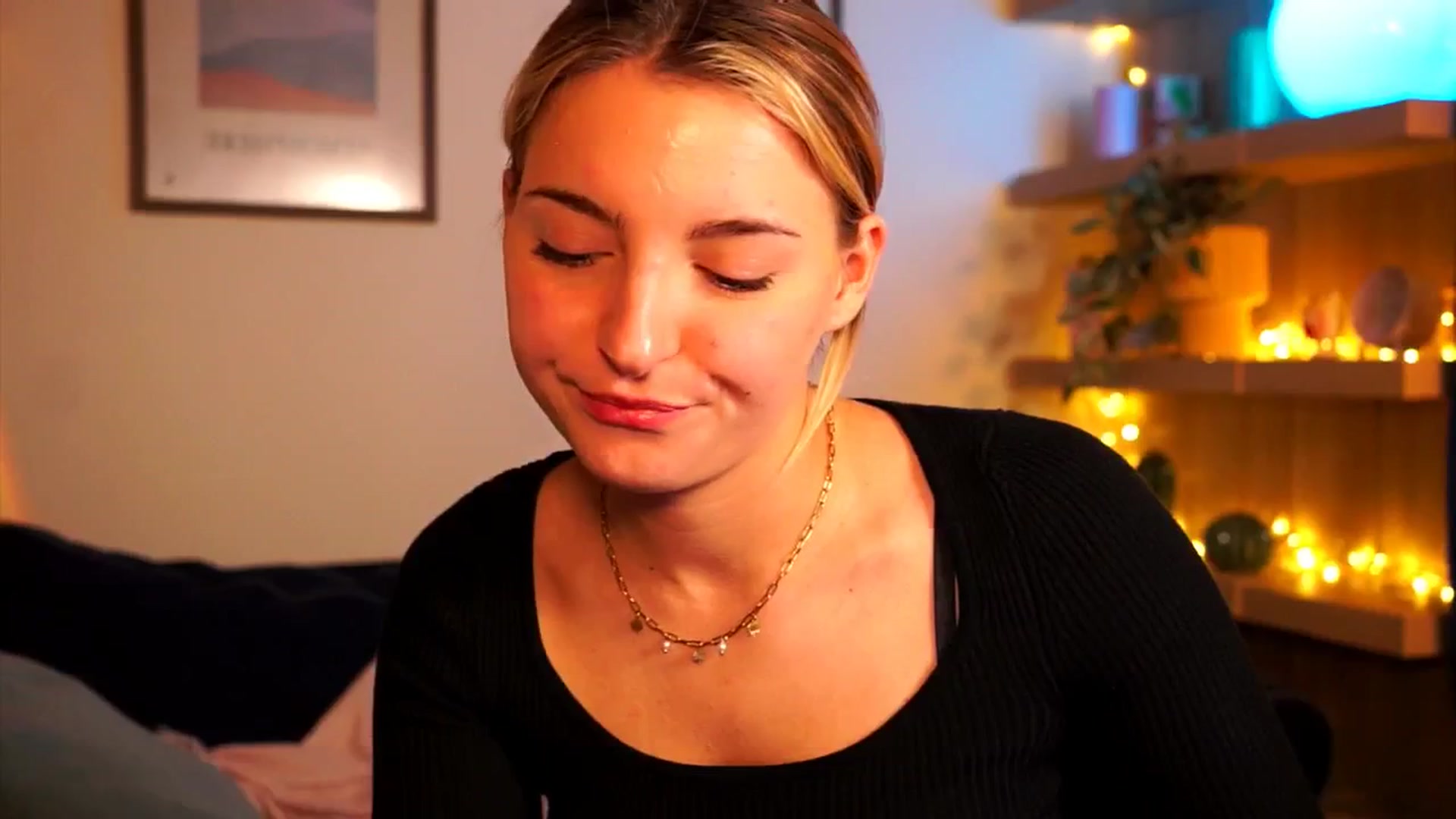 Gallery image thumbnail from Pixie_Pie's myfreecams stream on, 03/25/2026, 15:20 image 8 of 20