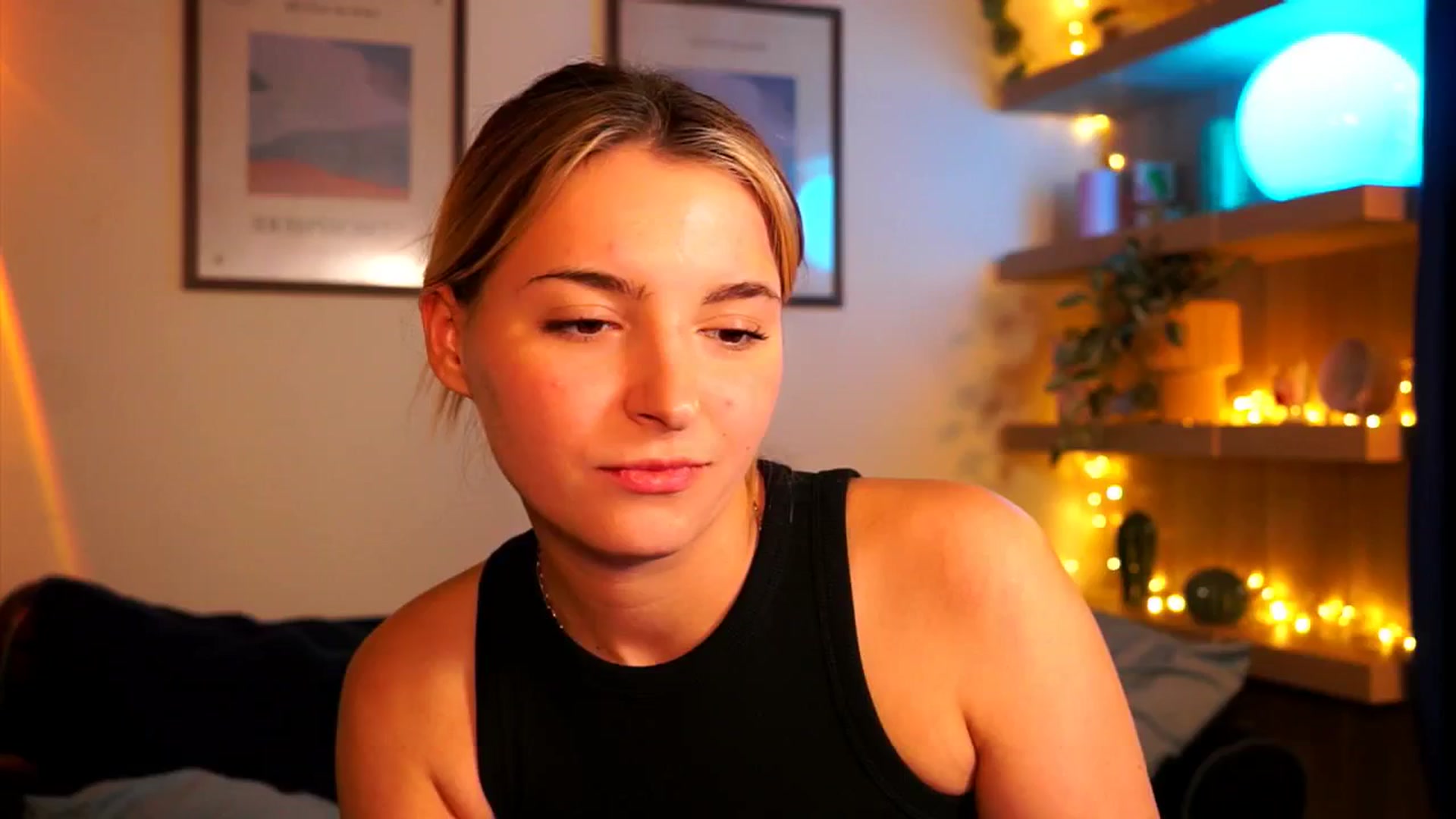 Gallery image thumbnail from Pixie_Pie's myfreecams stream on, 03/25/2026, 16:05 image 17 of 20