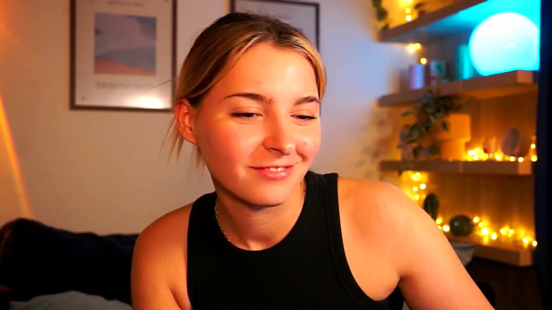 Gallery image thumbnail from Pixie_Pie's myfreecams stream on, 03/25/2026, 16:05 image 13 of 20