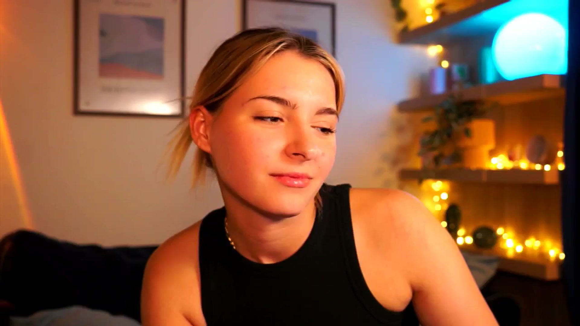 Gallery image thumbnail from Pixie_Pie's myfreecams stream on, 03/25/2026, 16:05 image 15 of 20