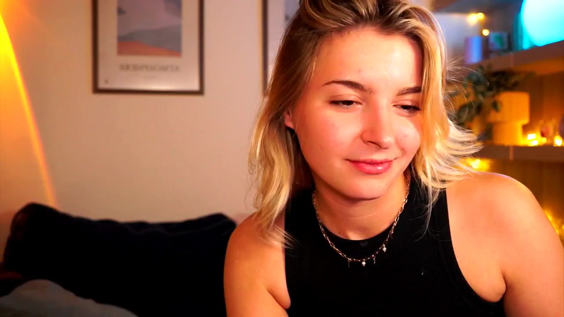 Gallery image thumbnail from Pixie_Pie's myfreecams stream on, 03/26/2026, 20:16 image 16 of 20