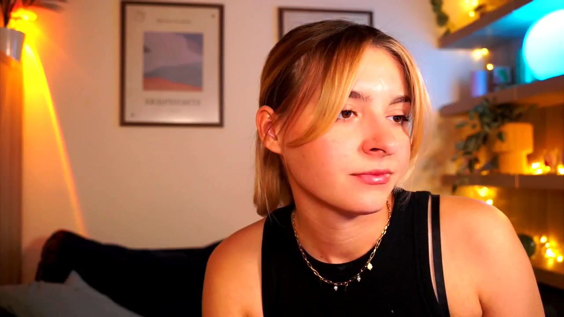 Gallery image thumbnail from Pixie_Pie's myfreecams stream on, 03/27/2026, 12:38 image 14 of 20