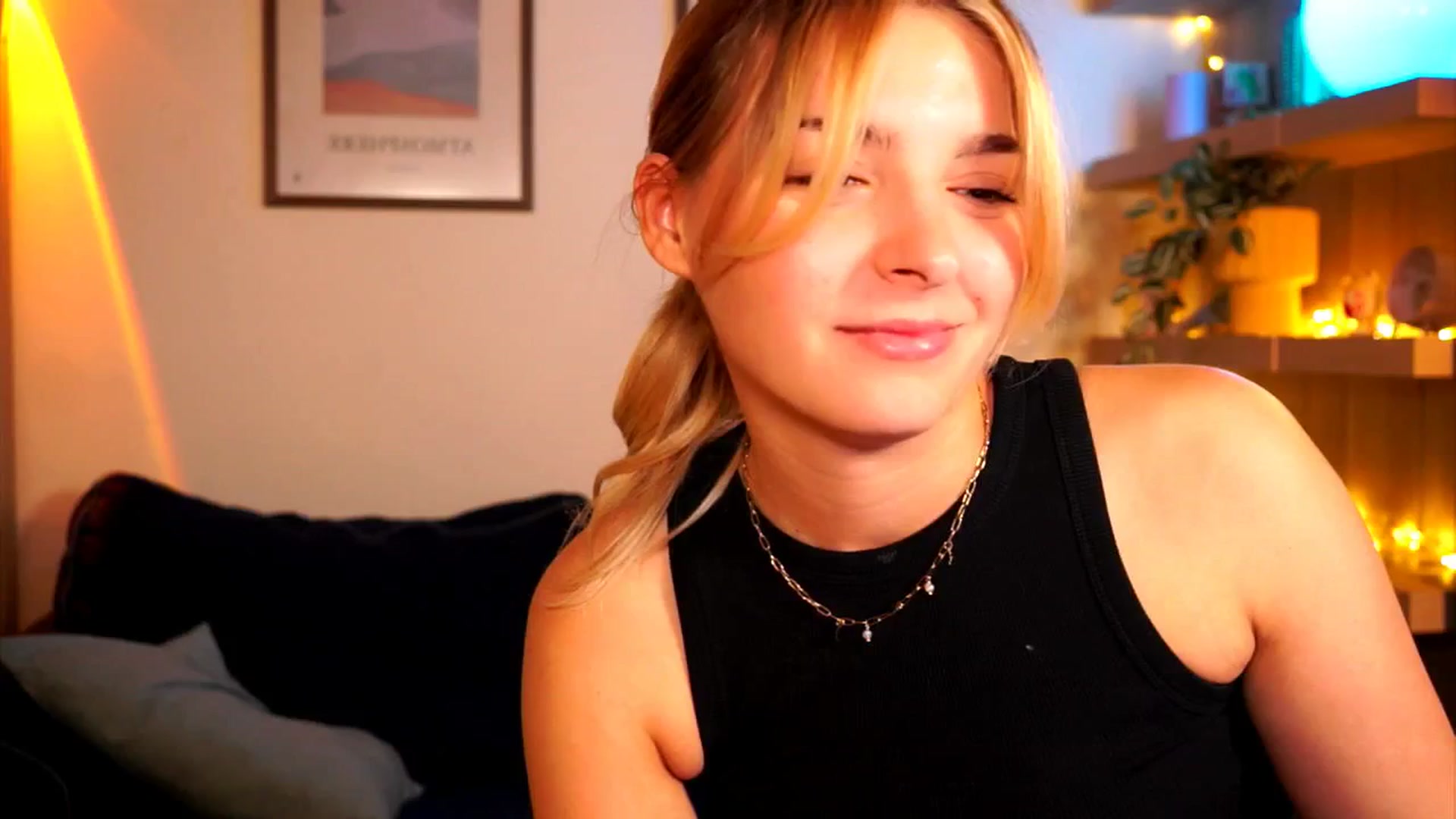 Gallery image thumbnail from Pixie_Pie's myfreecams stream on, 03/27/2026, 13:20 image 11 of 20