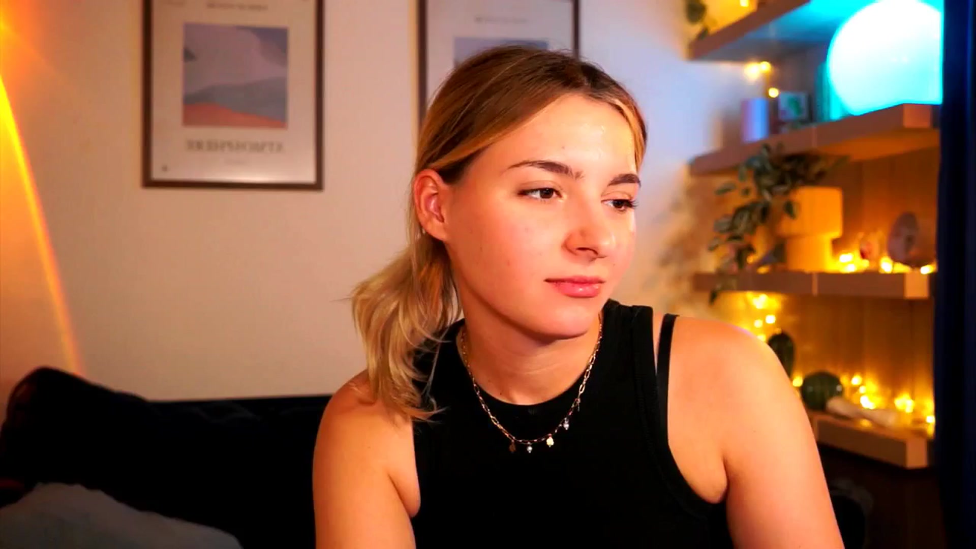 Gallery image thumbnail from Pixie_Pie's myfreecams stream on, 03/27/2026, 16:21 image 3 of 20