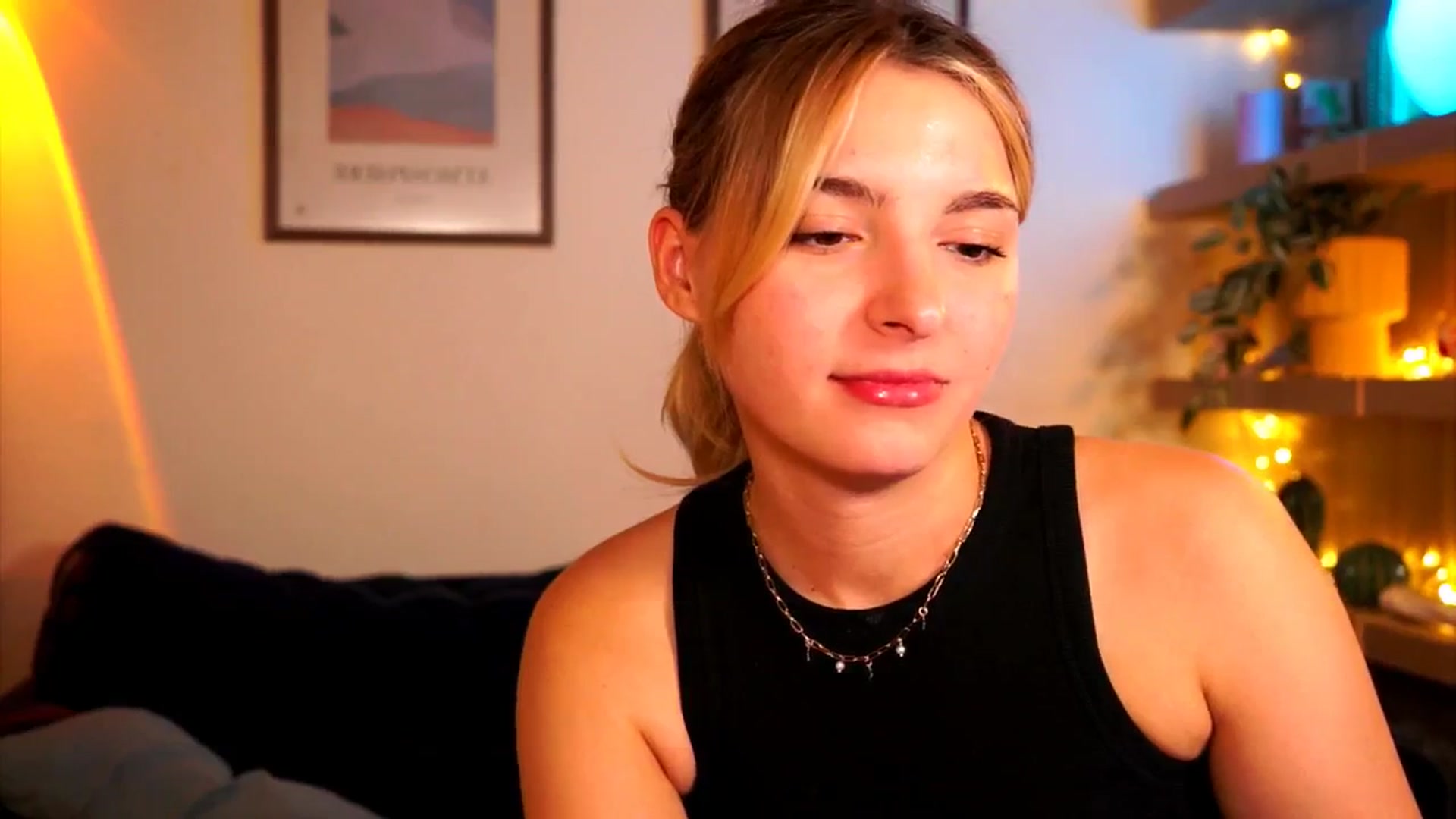 Gallery image thumbnail from Pixie_Pie's myfreecams stream on, 03/27/2026, 16:21 image 10 of 20