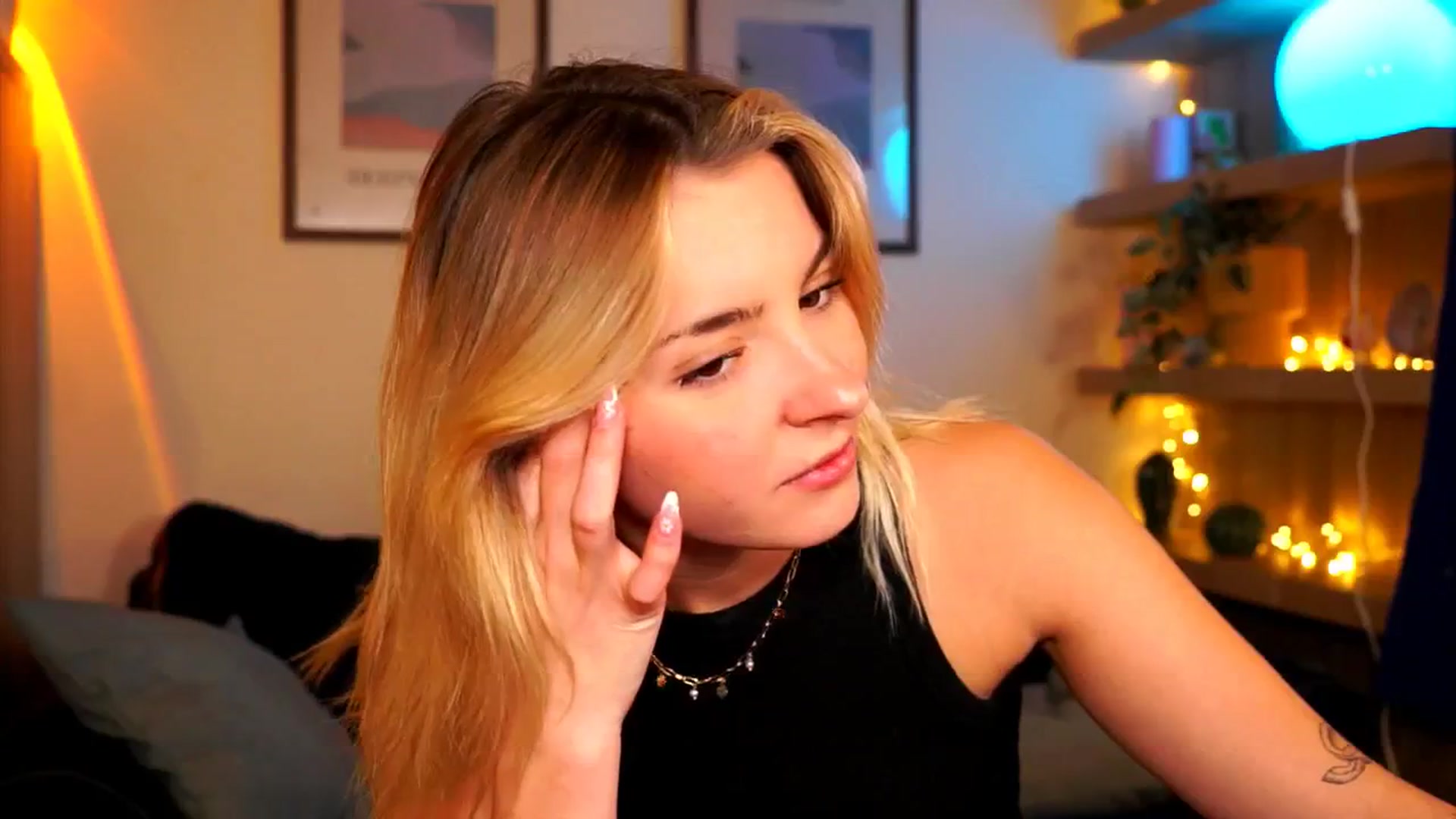 Gallery image thumbnail from Pixie_Pie's myfreecams stream on, 03/29/2026, 15:38 image 8 of 20