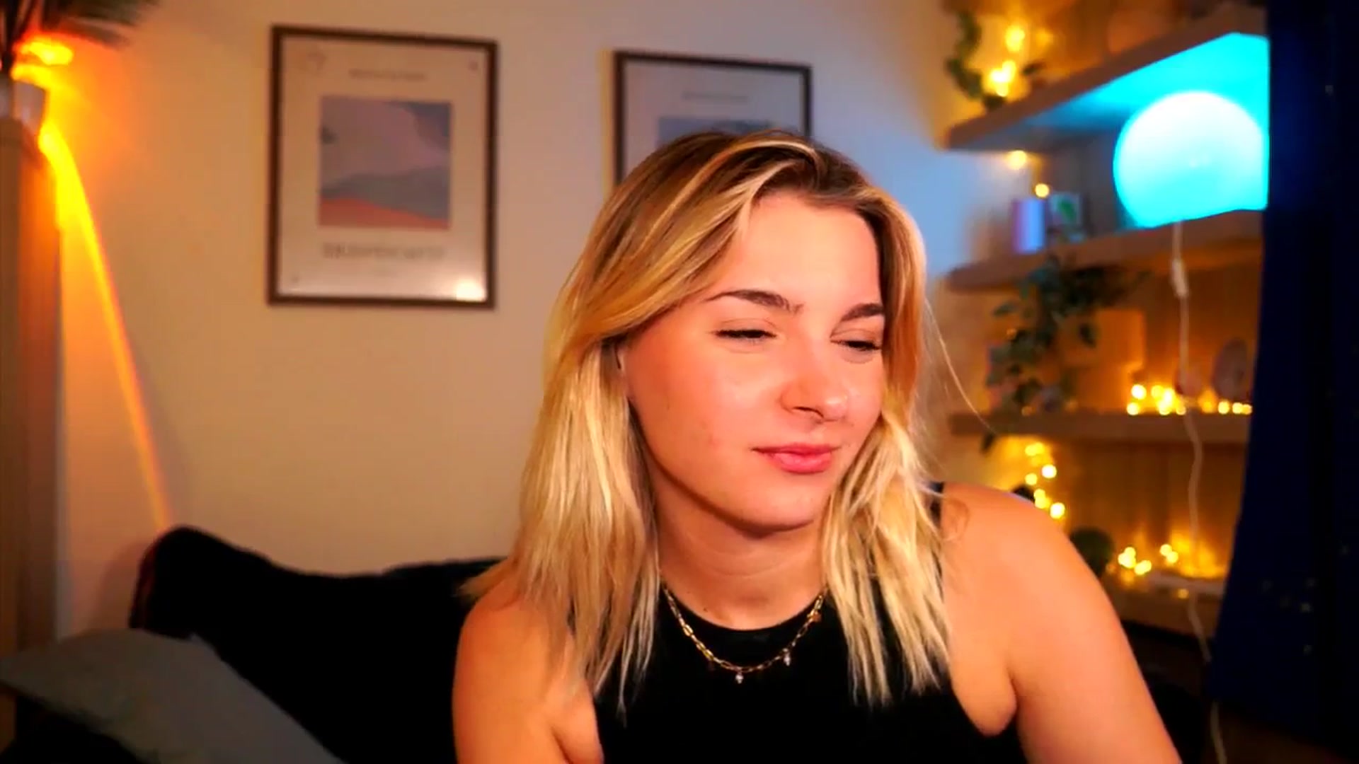 Gallery image thumbnail from Pixie_Pie's myfreecams stream on, 03/29/2026, 19:20 image 4 of 20