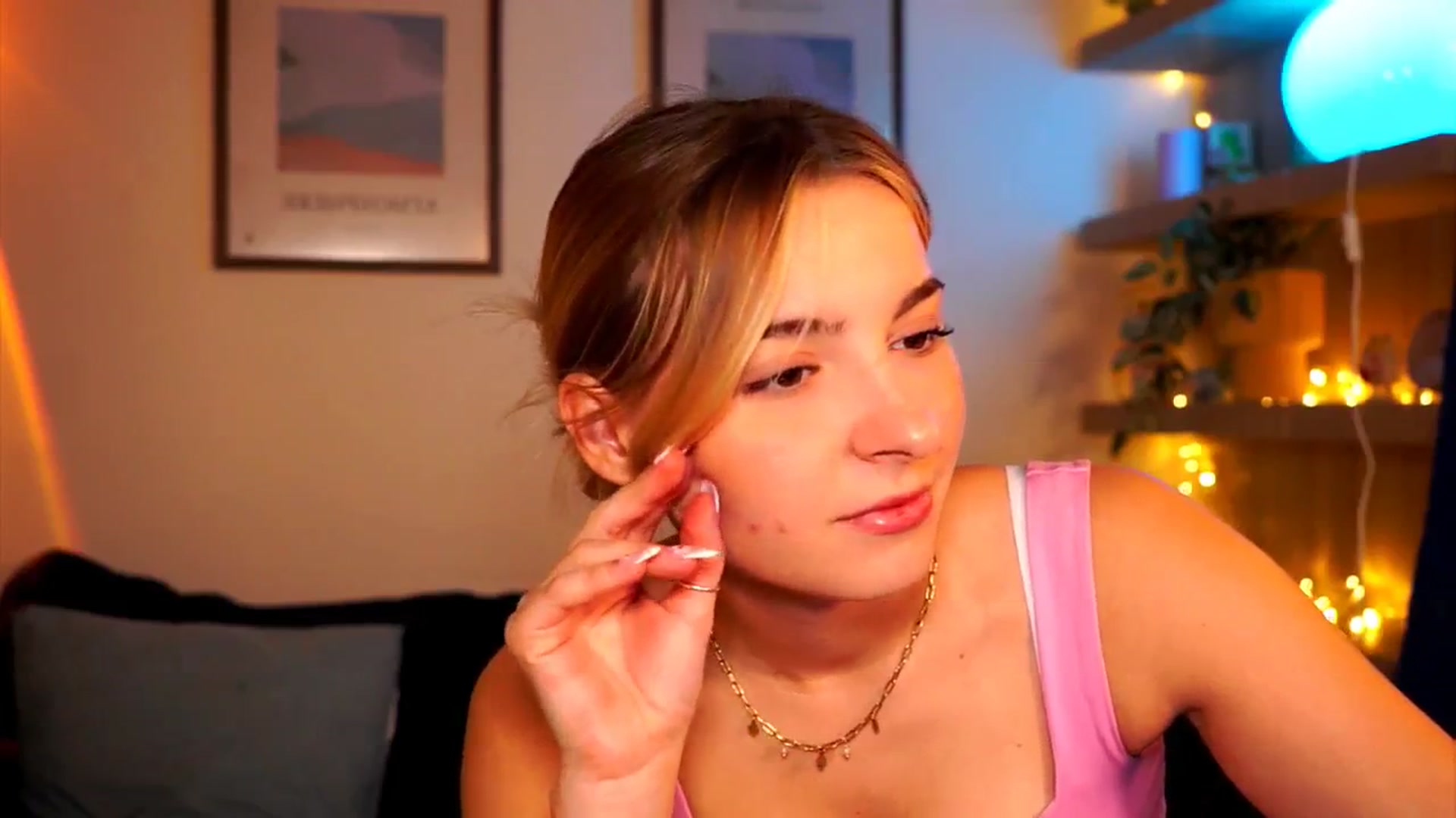 Gallery image thumbnail from Pixie_Pie's myfreecams stream on, 03/31/2026, 13:08 image 2 of 20