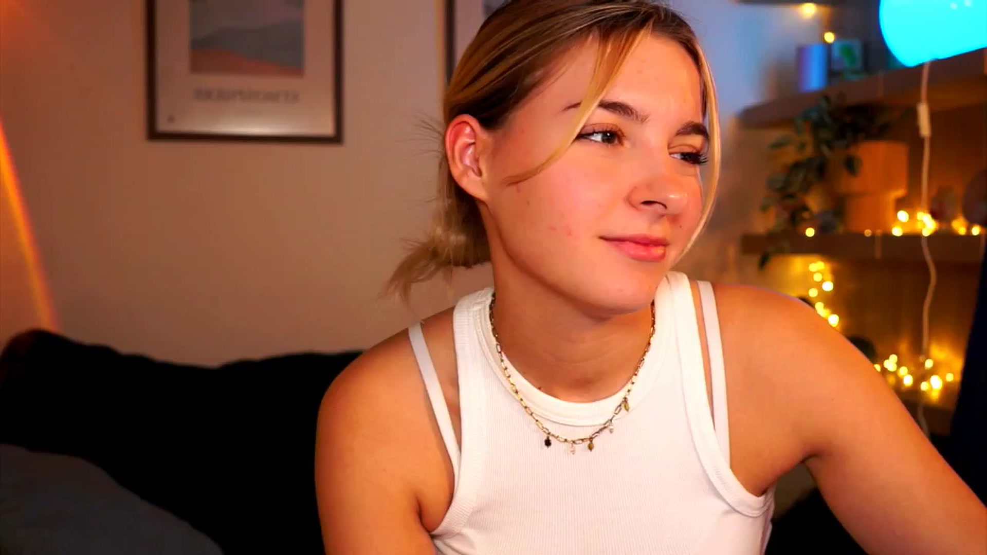 Gallery image thumbnail from Pixie_Pie's myfreecams stream on, 04/01/2026, 15:43 image 16 of 20