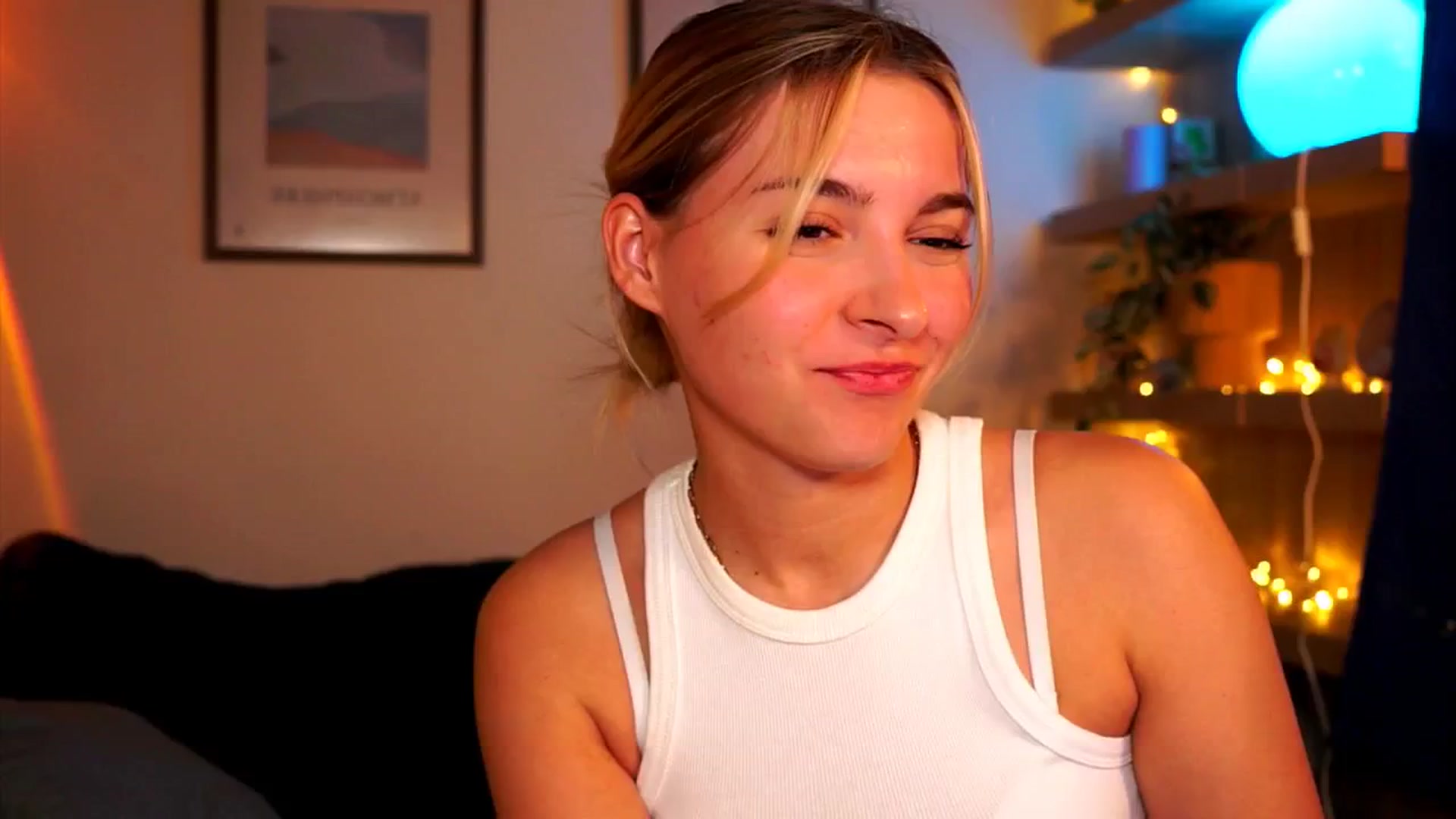 Gallery image thumbnail from Pixie_Pie's myfreecams stream on, 04/01/2026, 15:43 image 6 of 20