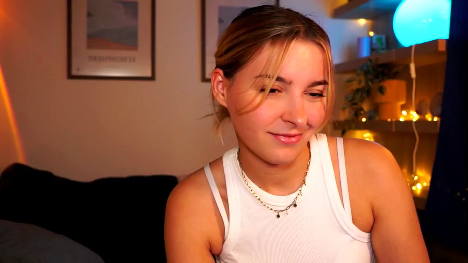Gallery image thumbnail from Pixie_Pie's myfreecams stream on, 04/01/2026, 15:43 image 20 of 20