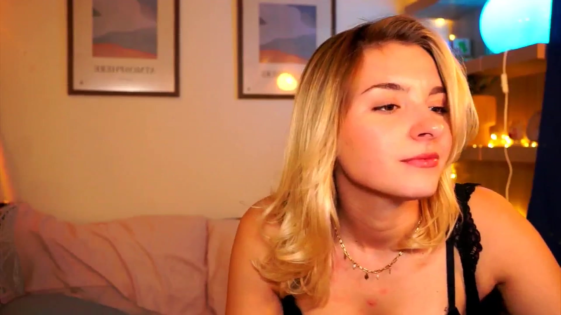 Gallery image thumbnail from Pixie_Pie's myfreecams stream on, 04/02/2026, 17:06 image 16 of 20