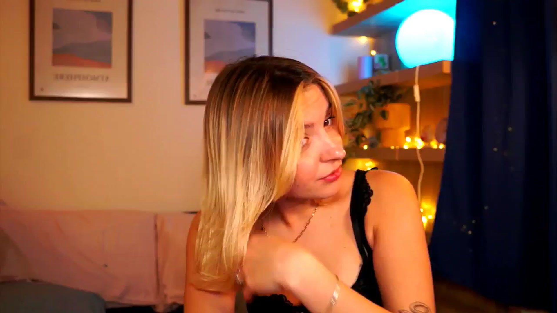 Gallery image thumbnail from Pixie_Pie's myfreecams stream on, 04/02/2026, 17:06 image 2 of 20