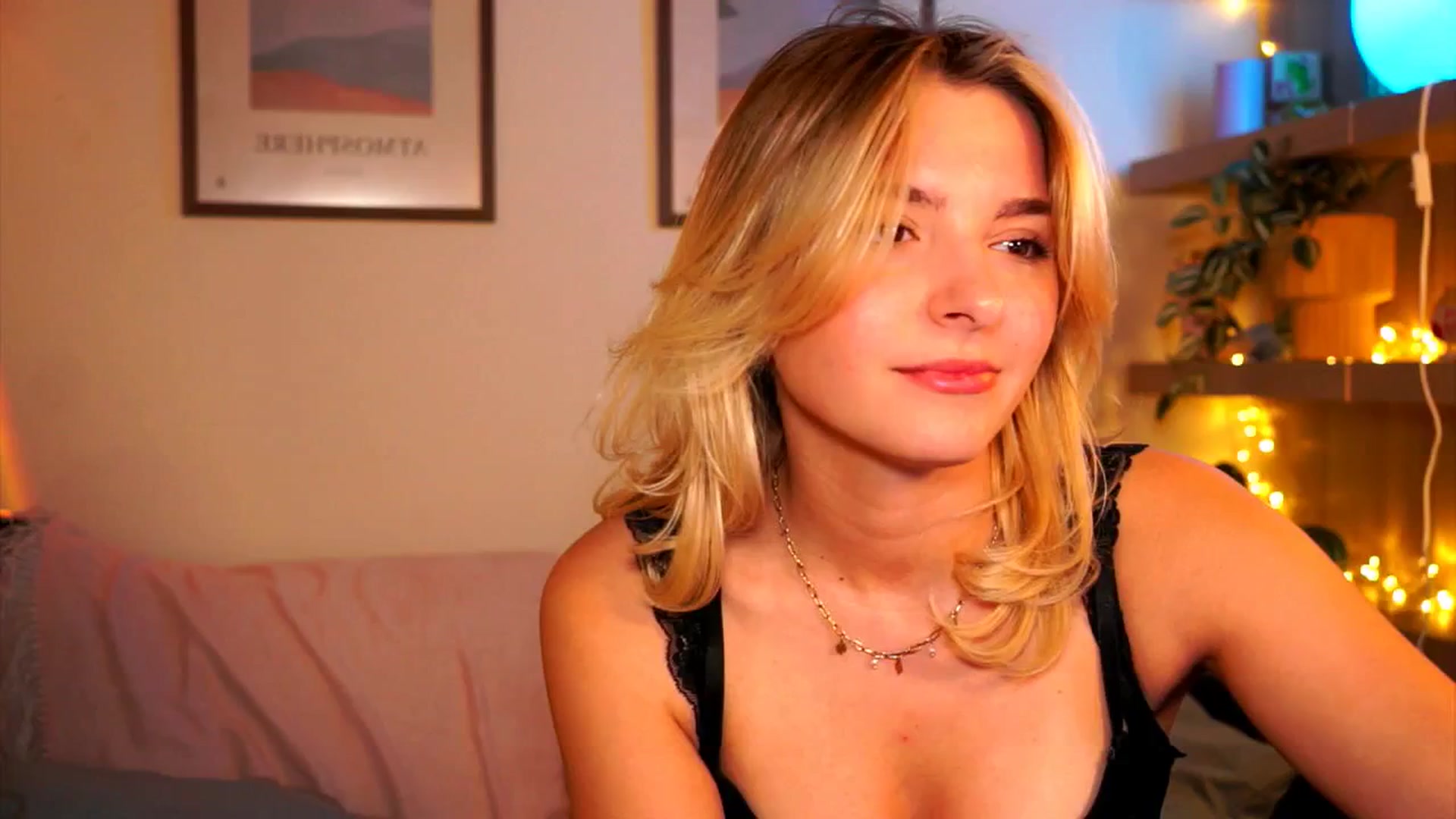 Gallery image thumbnail from Pixie_Pie's myfreecams stream on, 04/02/2026, 19:58 image 3 of 20