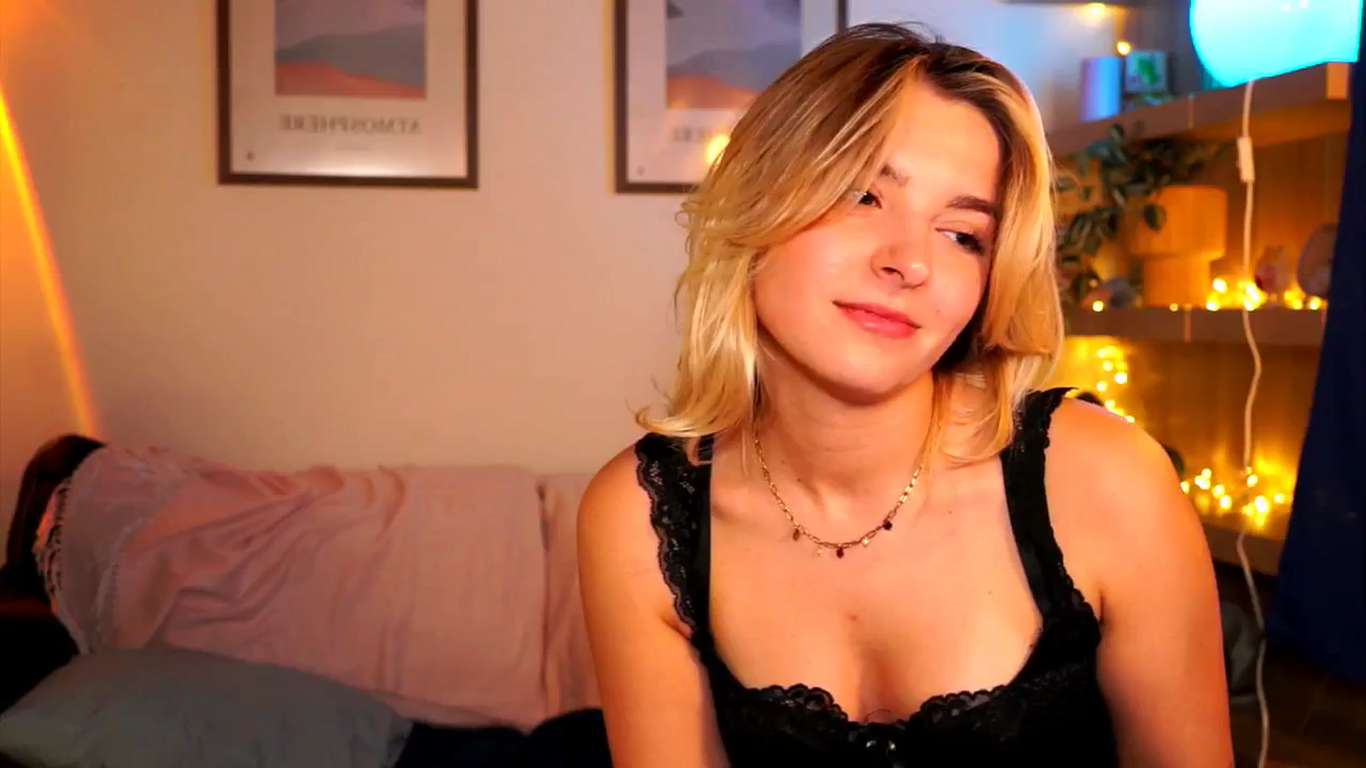 Gallery image thumbnail from Pixie_Pie's myfreecams stream on, 04/02/2026, 19:58 image 19 of 20