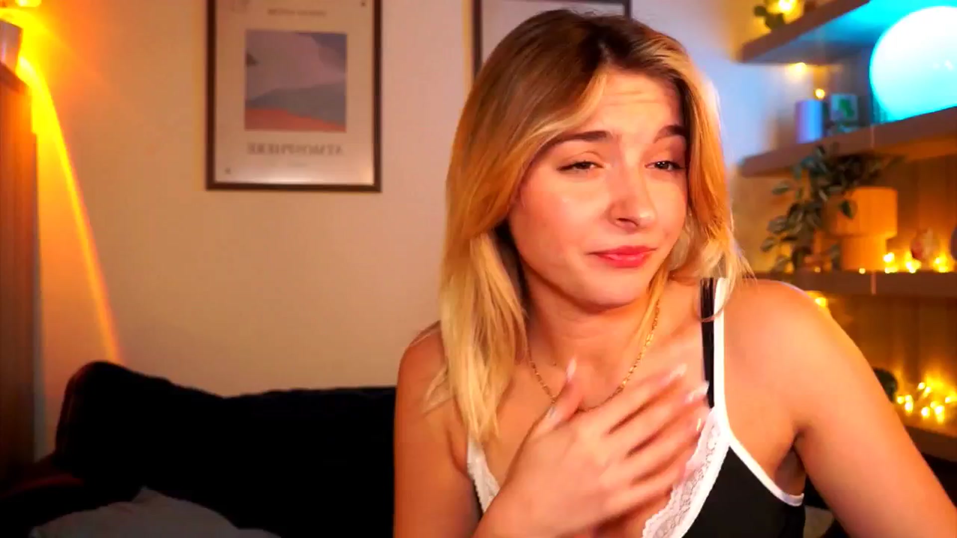 Gallery image thumbnail from Pixie_Pie's myfreecams stream on, 04/08/2026, 18:24 image 1 of 20