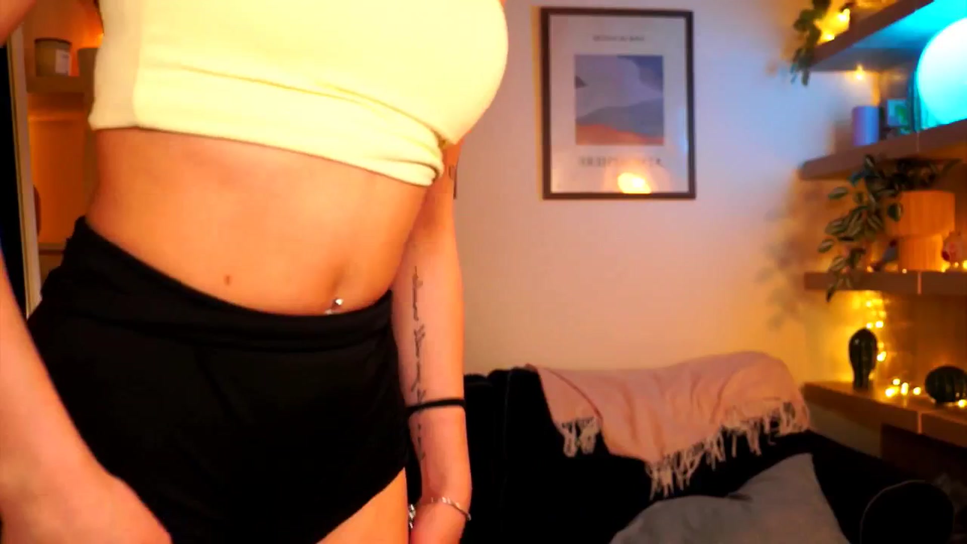 Gallery image thumbnail from Pixie_Pie's myfreecams stream on, 04/20/2026, 13:39 image 16 of 20