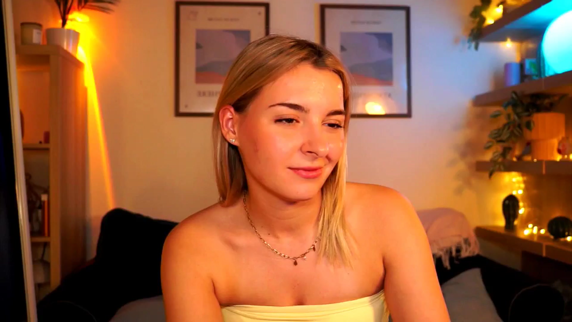 Gallery image thumbnail from Pixie_Pie's myfreecams stream on, 04/20/2026, 13:39 image 11 of 20