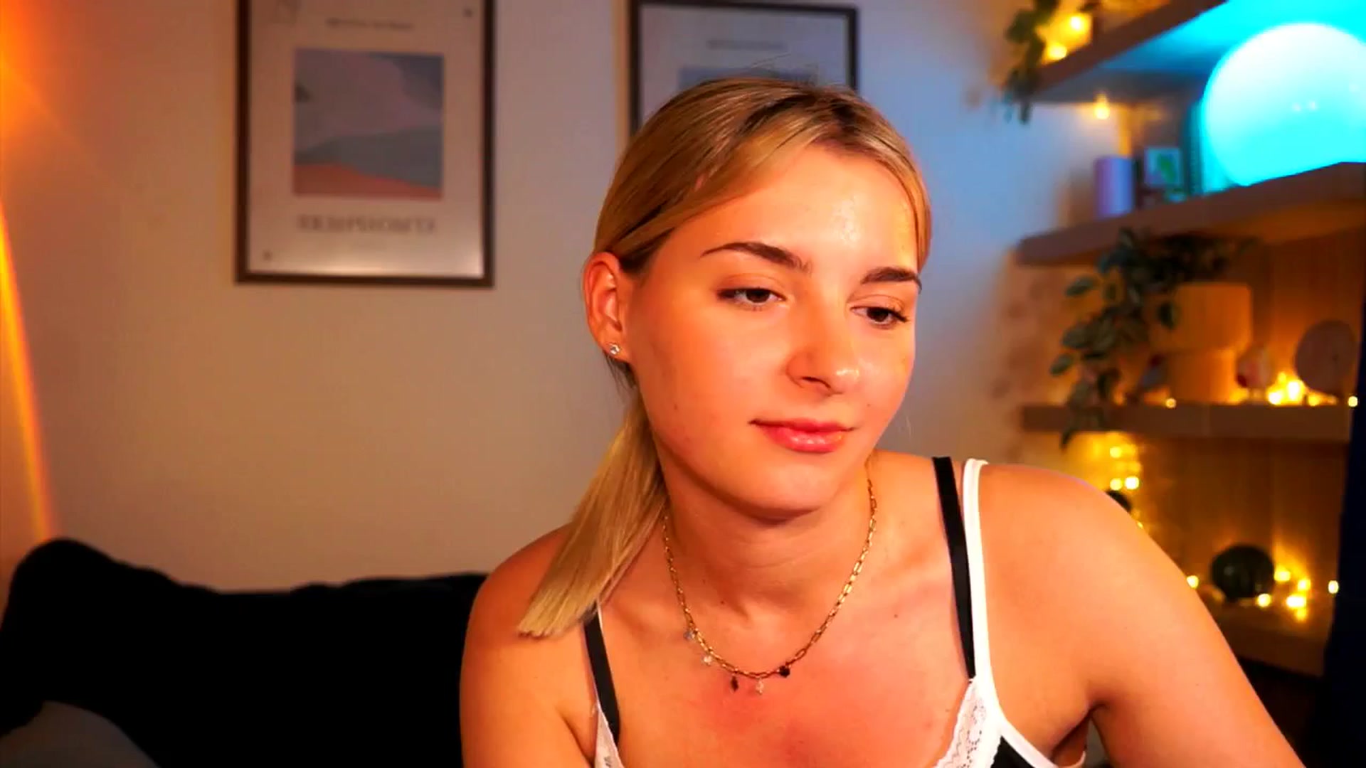 Gallery image thumbnail from Pixie_Pie's myfreecams stream on, 04/23/2026, 16:02 image 1 of 20