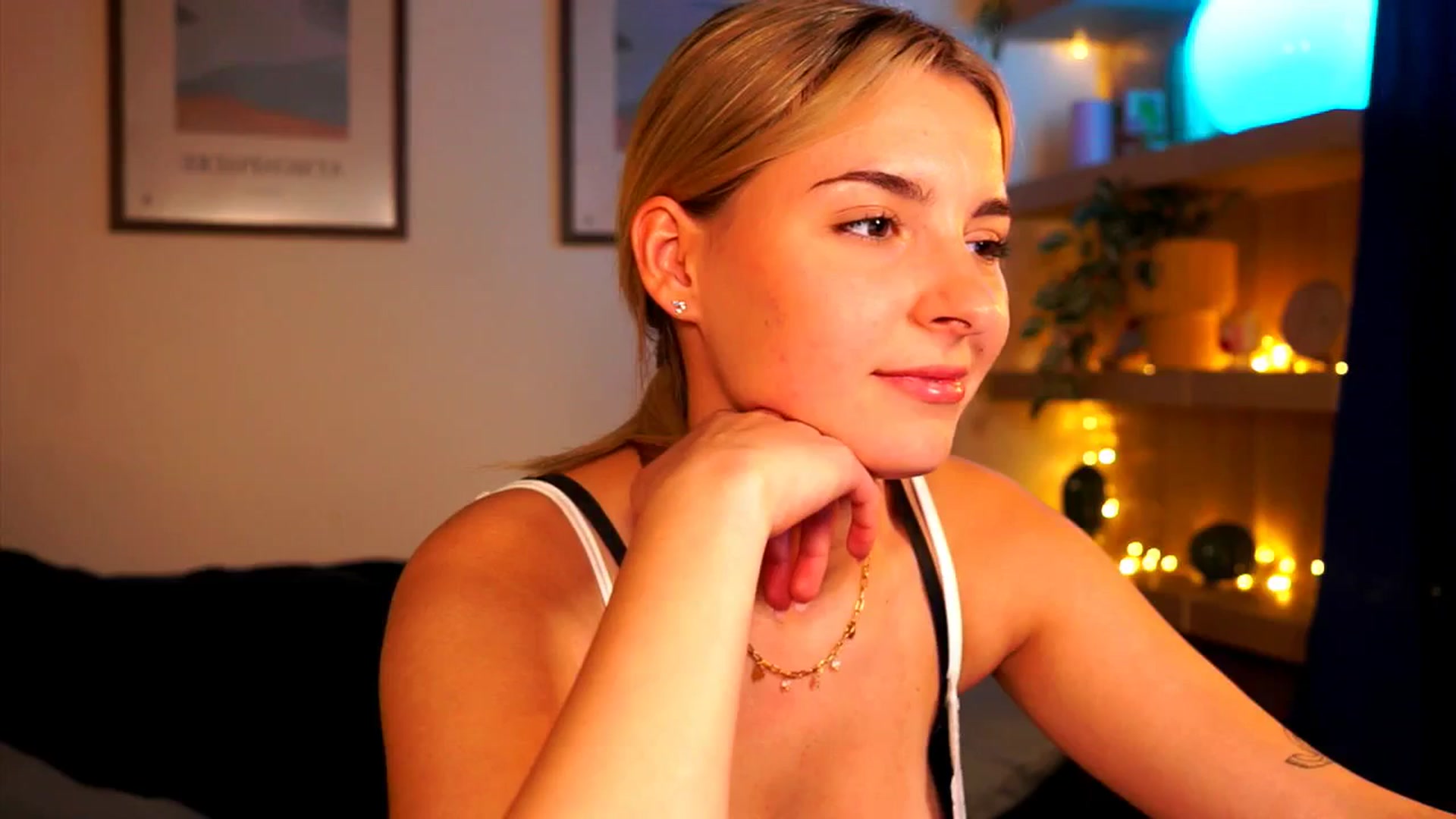 Gallery image thumbnail from Pixie_Pie's myfreecams stream on, 04/23/2026, 16:02 image 20 of 20