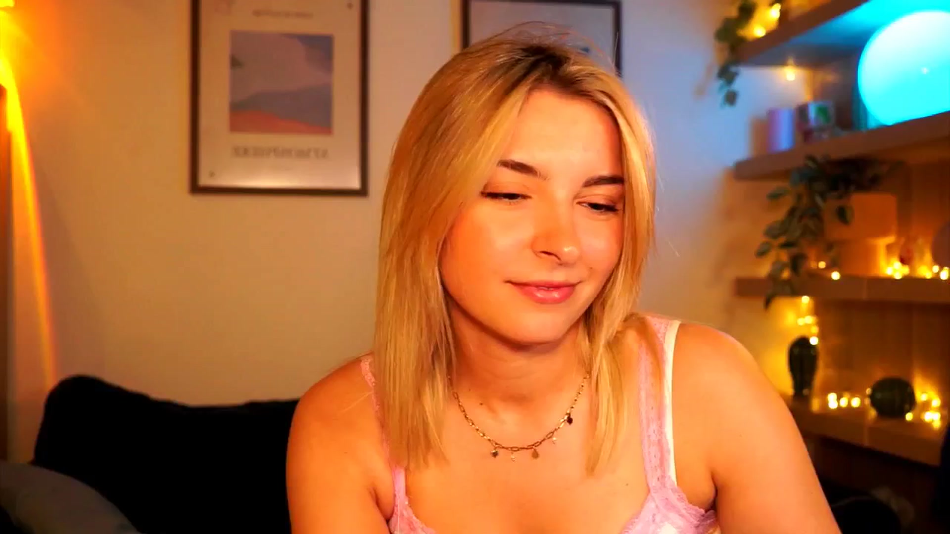Gallery image thumbnail from Pixie_Pie's myfreecams stream on, 04/26/2026, 13:40 image 3 of 20