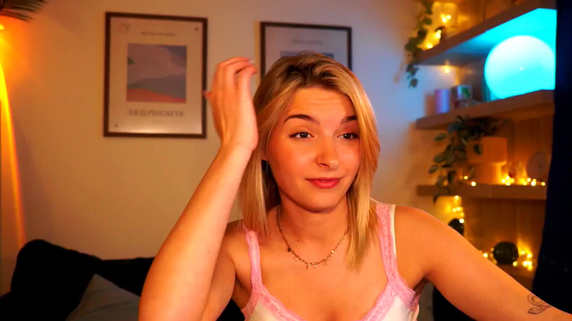 Gallery image thumbnail from Pixie_Pie's myfreecams stream on, 04/26/2026, 16:18 image 18 of 20