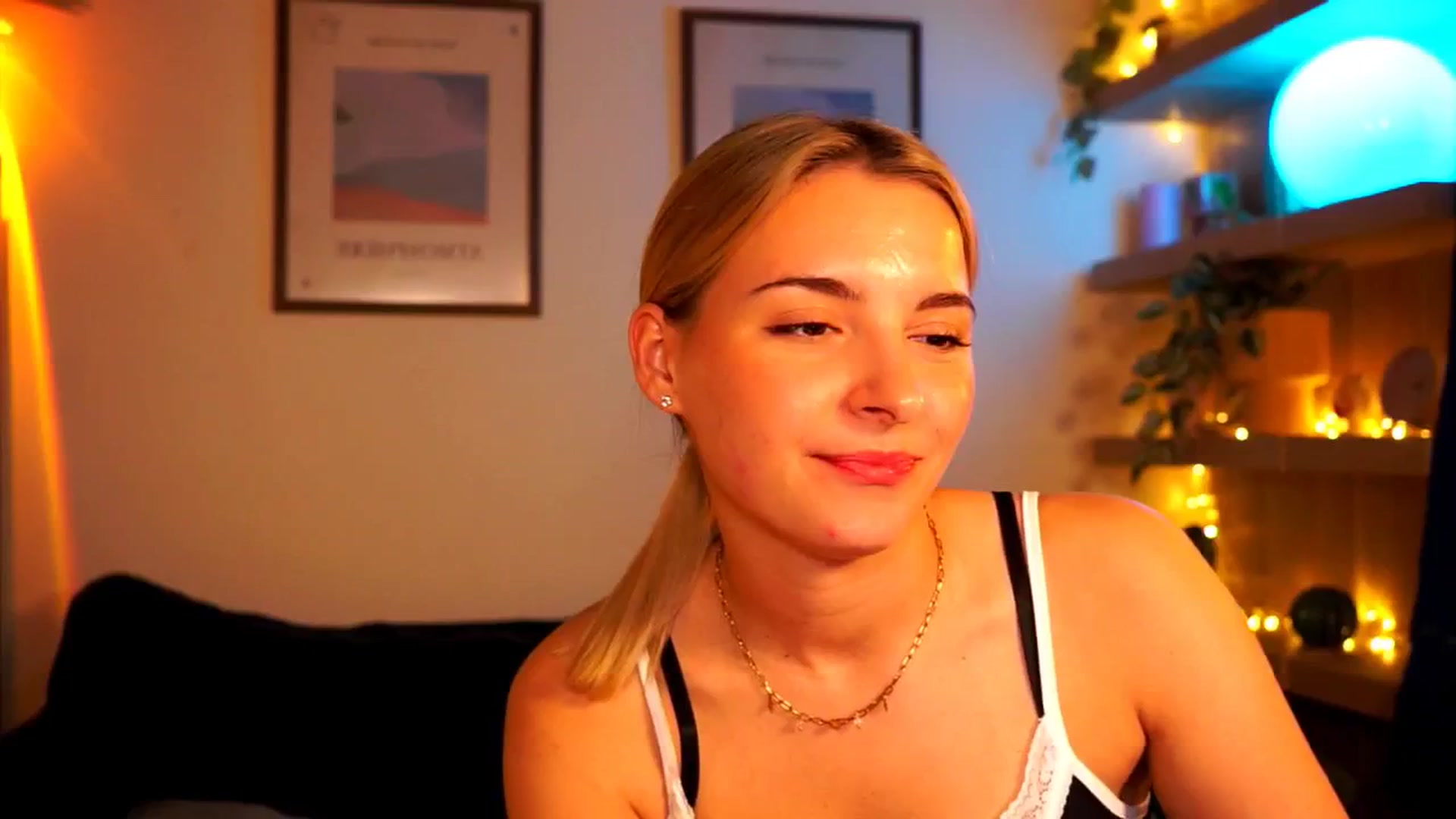 Gallery image thumbnail from Pixie_Pie's myfreecams stream on, 04/27/2026, 17:17 image 13 of 20