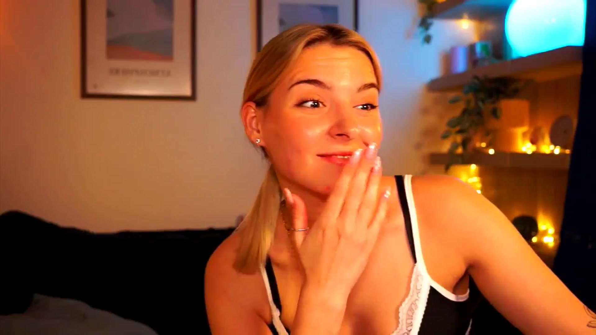 Gallery image thumbnail from Pixie_Pie's myfreecams stream on, 04/27/2026, 17:17 image 8 of 20