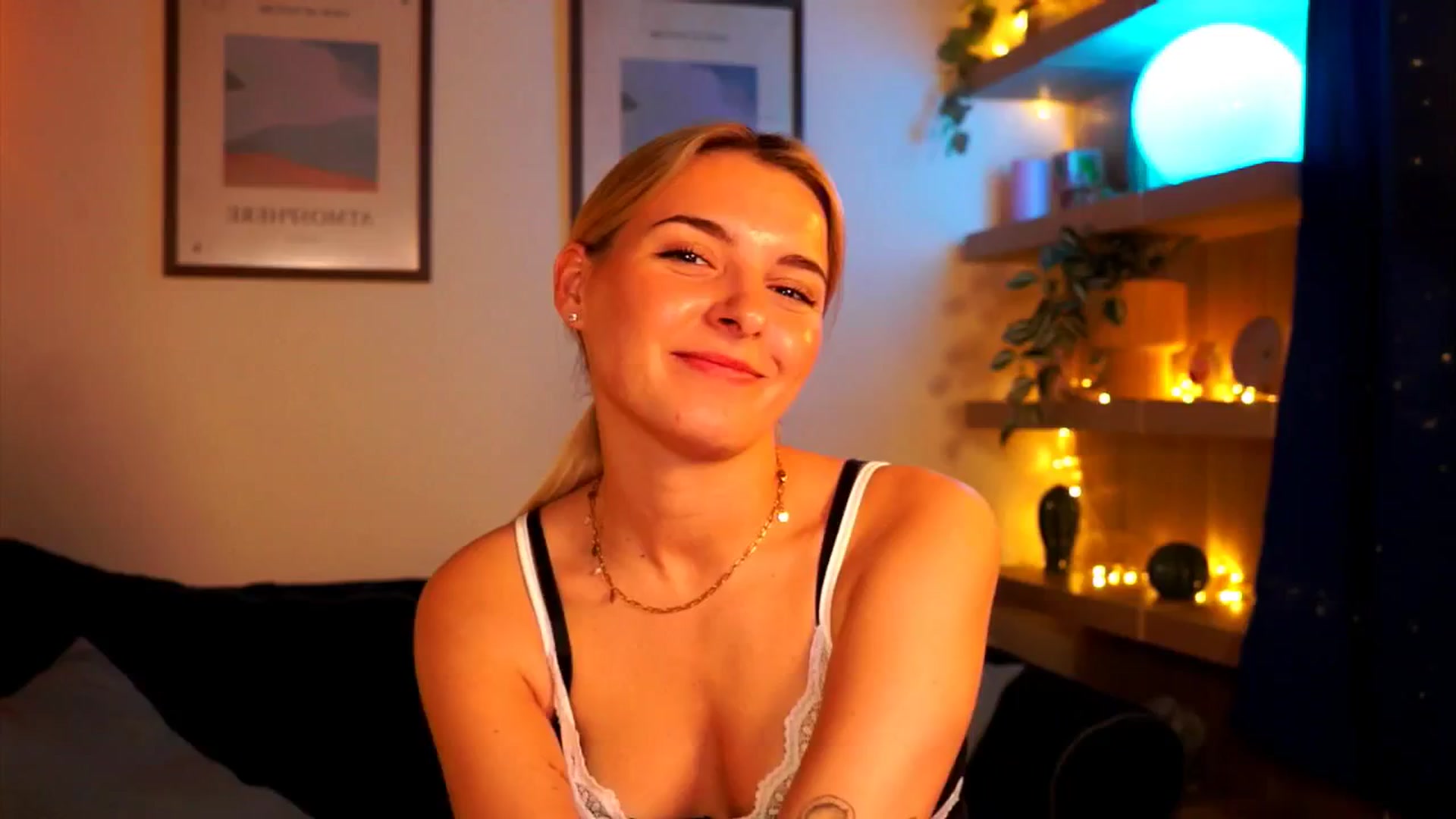 Gallery image thumbnail from Pixie_Pie's myfreecams stream on, 04/27/2026, 17:17 image 1 of 20