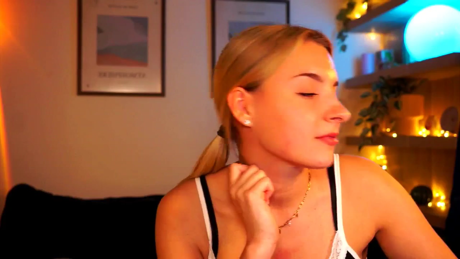 Gallery image thumbnail from Pixie_Pie's myfreecams stream on, 04/27/2026, 18:21 image 5 of 20