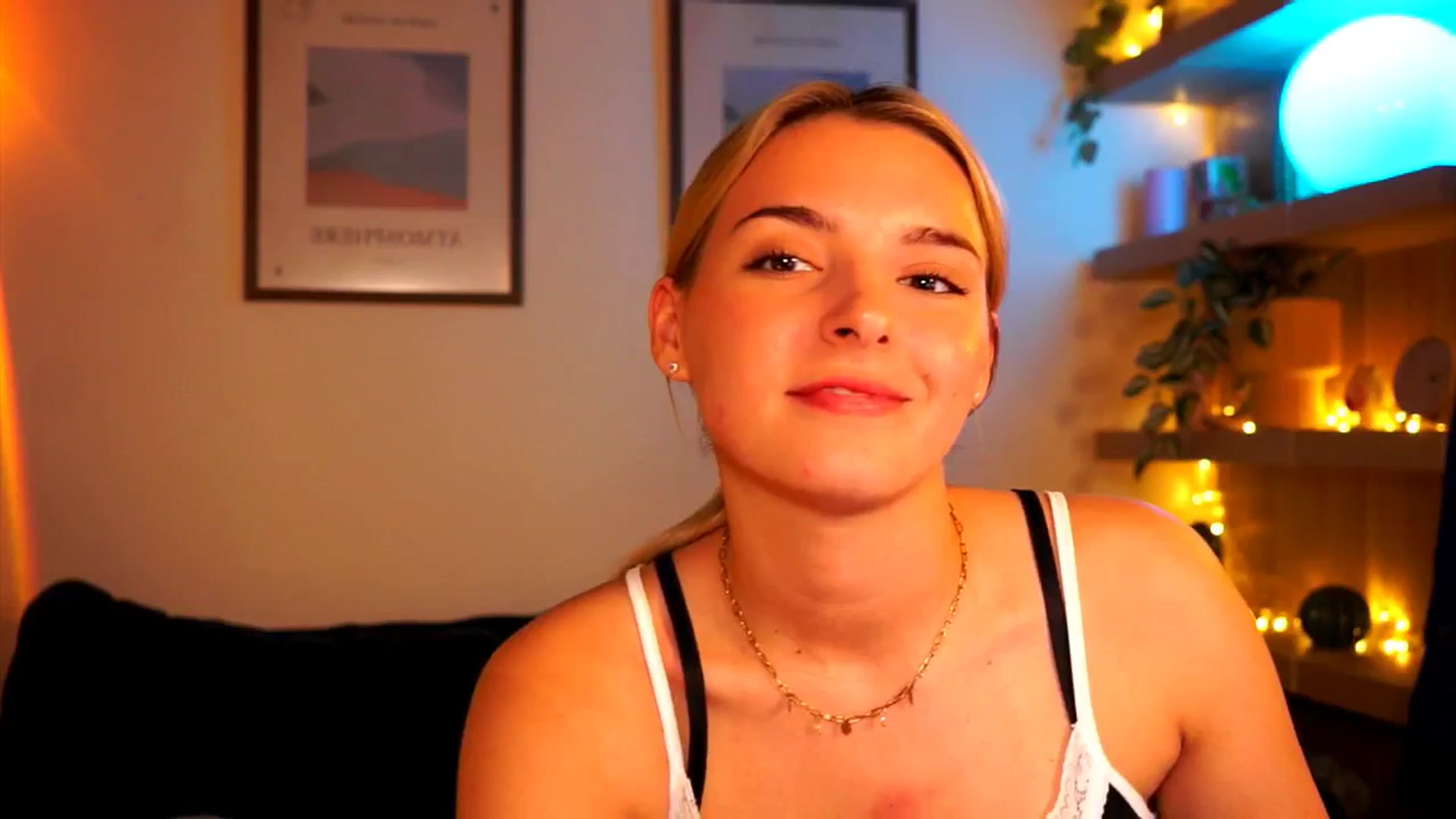 Gallery image thumbnail from Pixie_Pie's myfreecams stream on, 04/27/2026, 18:21 image 7 of 20