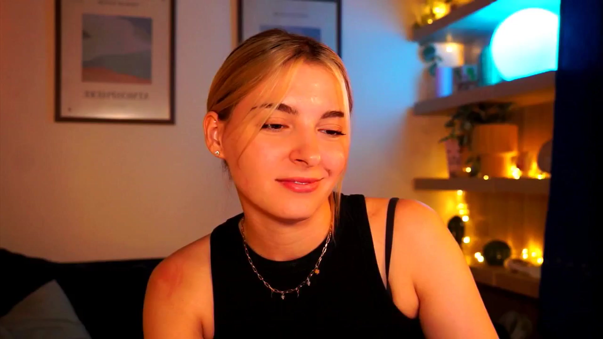 Gallery image thumbnail from Pixie_Pie's myfreecams stream on, 05/04/2026, 16:29 image 13 of 20