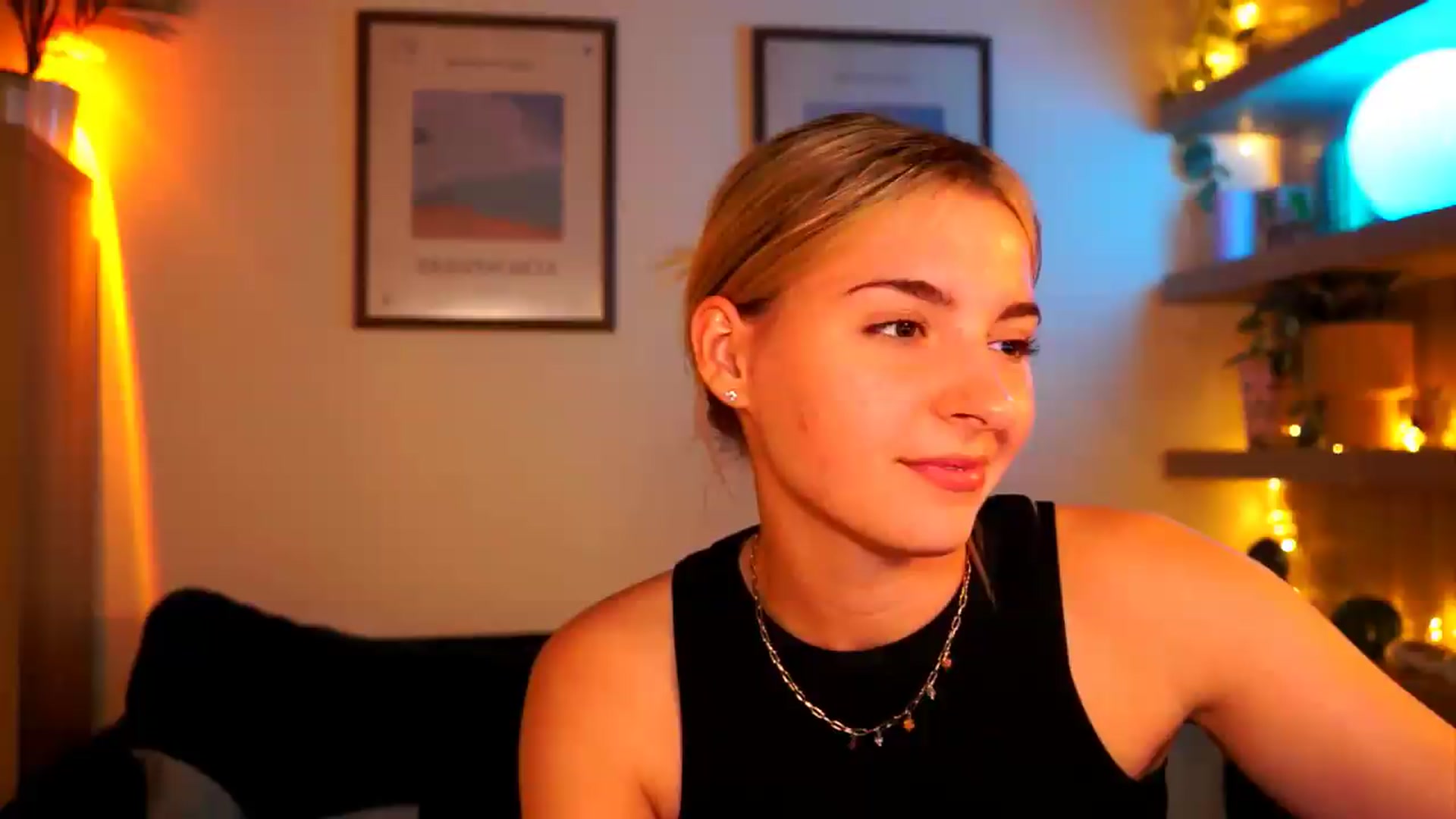 Gallery image thumbnail from Pixie_Pie's myfreecams stream on, 05/04/2026, 18:03 image 9 of 20