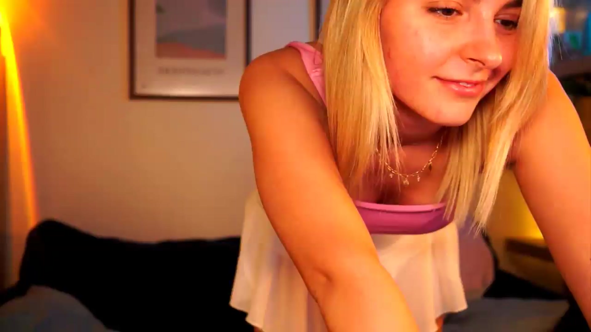 Gallery image thumbnail from Pixie_Pie's myfreecams stream on, 05/05/2026, 14:43 image 19 of 20