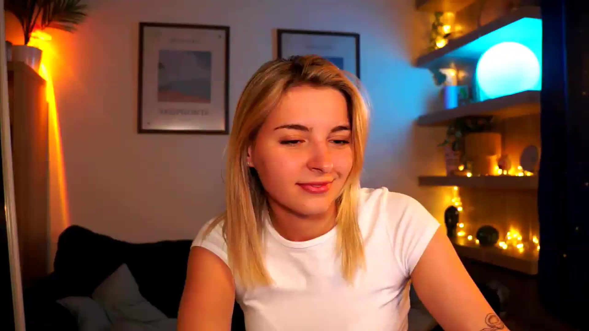 Gallery image thumbnail from Pixie_Pie's myfreecams stream on, 05/13/2026, 17:00 image 16 of 20